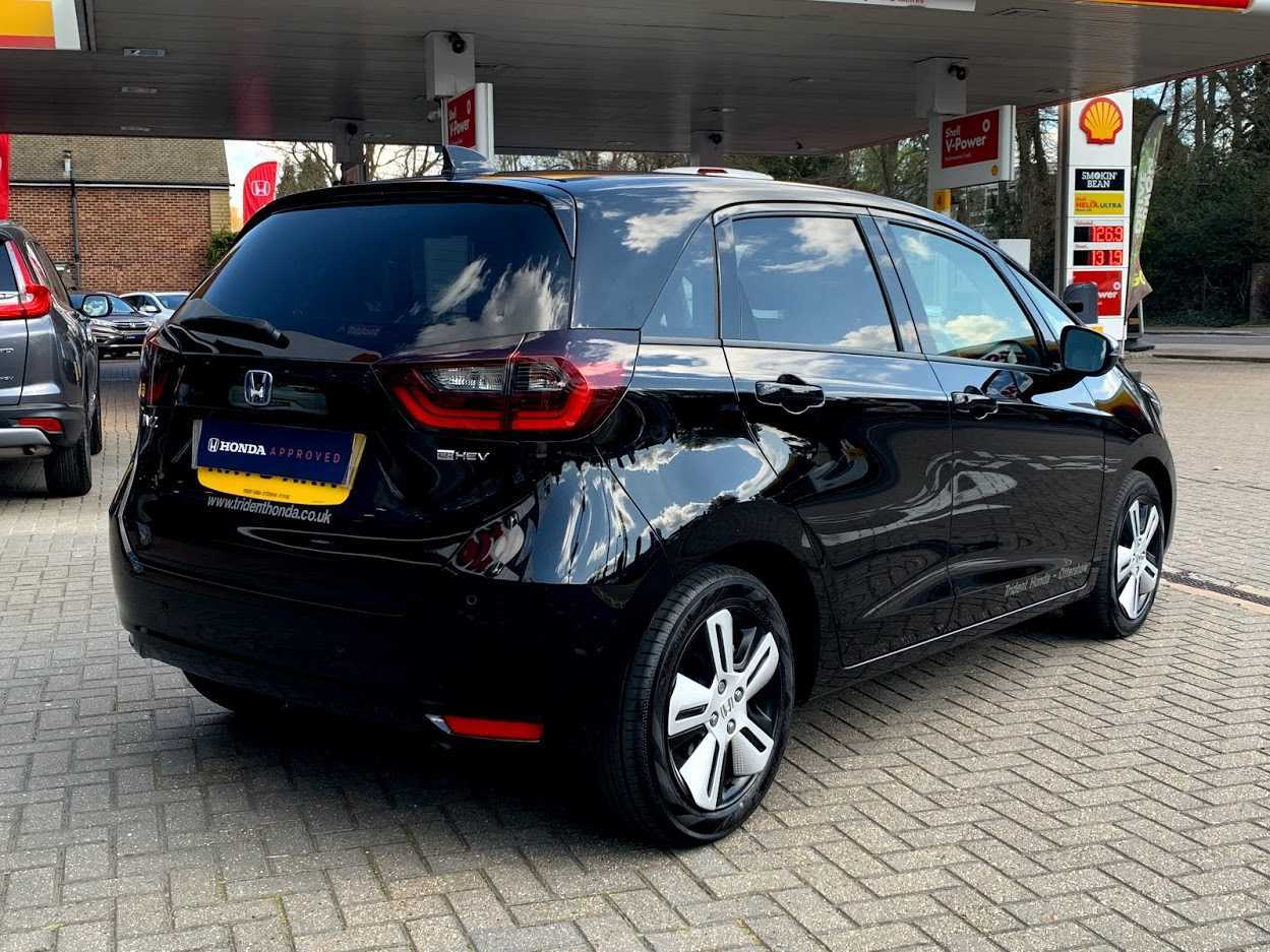 Honda Jazz 1.5 i-MMD Hybrid EX 5dr eCVT - Image 12