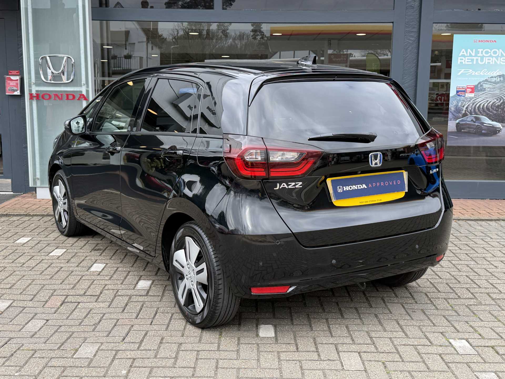Honda Jazz 1.5 i-MMD Hybrid EX 5dr eCVT - Image 3