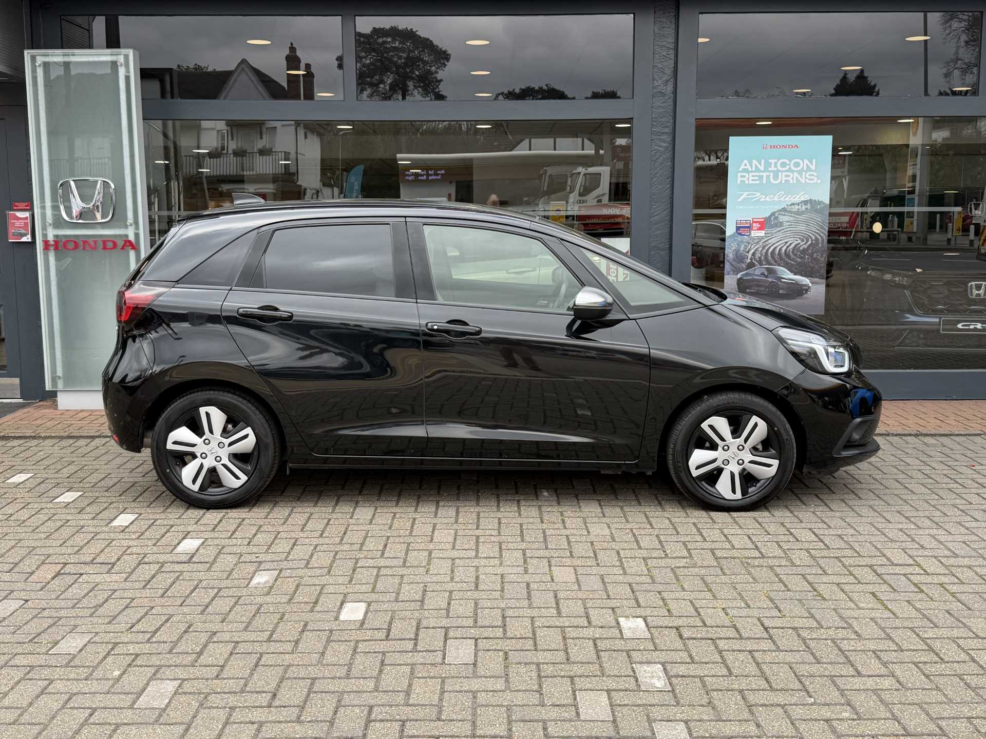 Honda Jazz 1.5 i-MMD Hybrid EX 5dr eCVT - Image 5