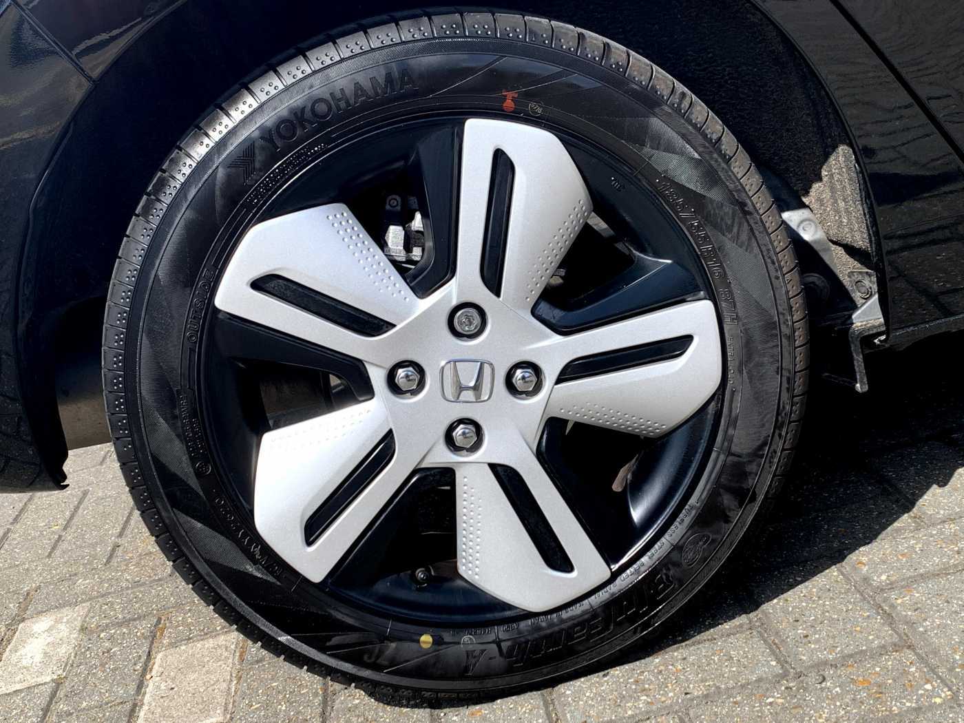 Honda Jazz 1.5 i-MMD Hybrid EX 5dr eCVT - Image 9