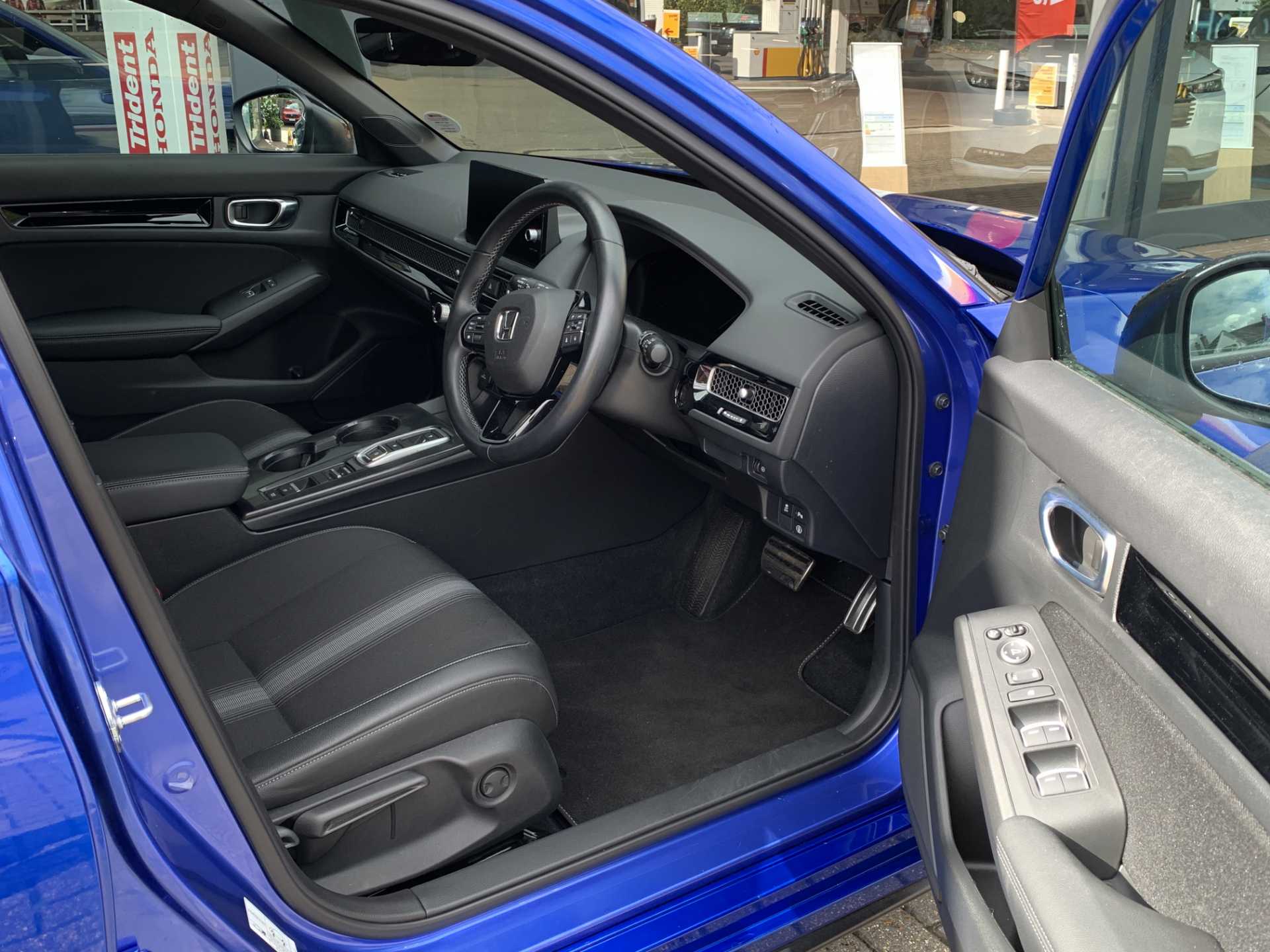 Honda Civic 2.0 eHEV Sport 5dr CVT - Image 15