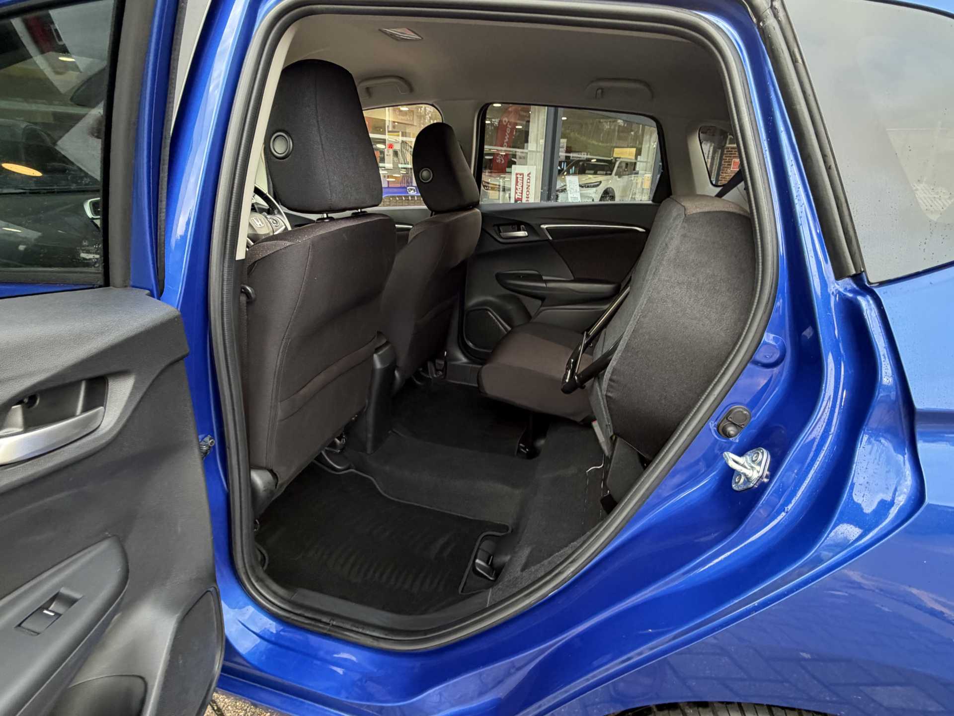 Honda Jazz 1.3 EX Navi 5dr - Image 18