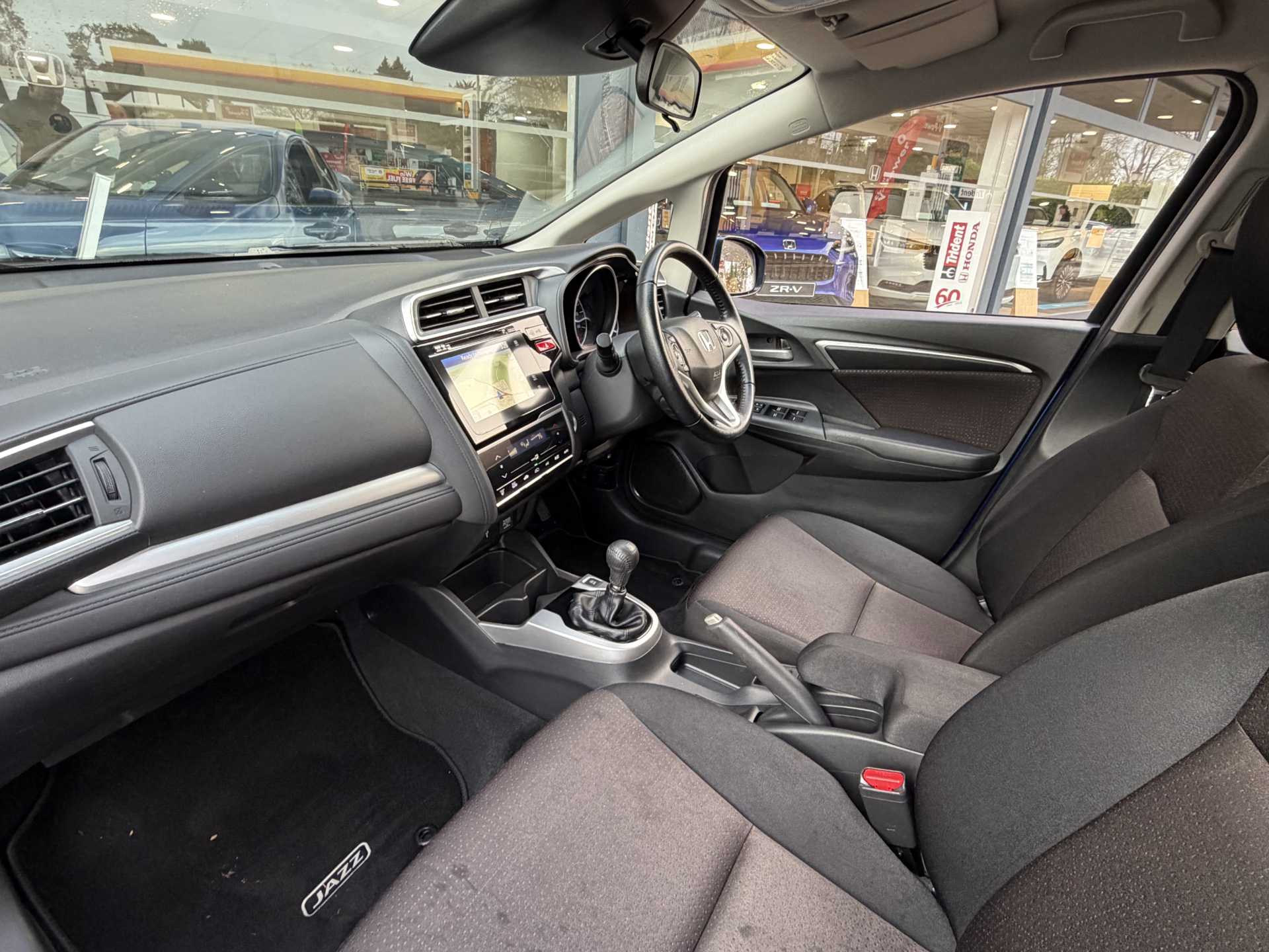 Honda Jazz 1.3 EX Navi 5dr - Image 2
