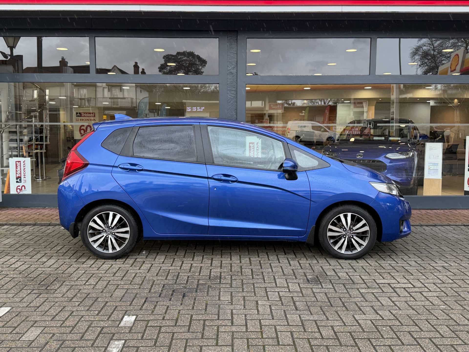 Honda Jazz 1.3 EX Navi 5dr - Image 5