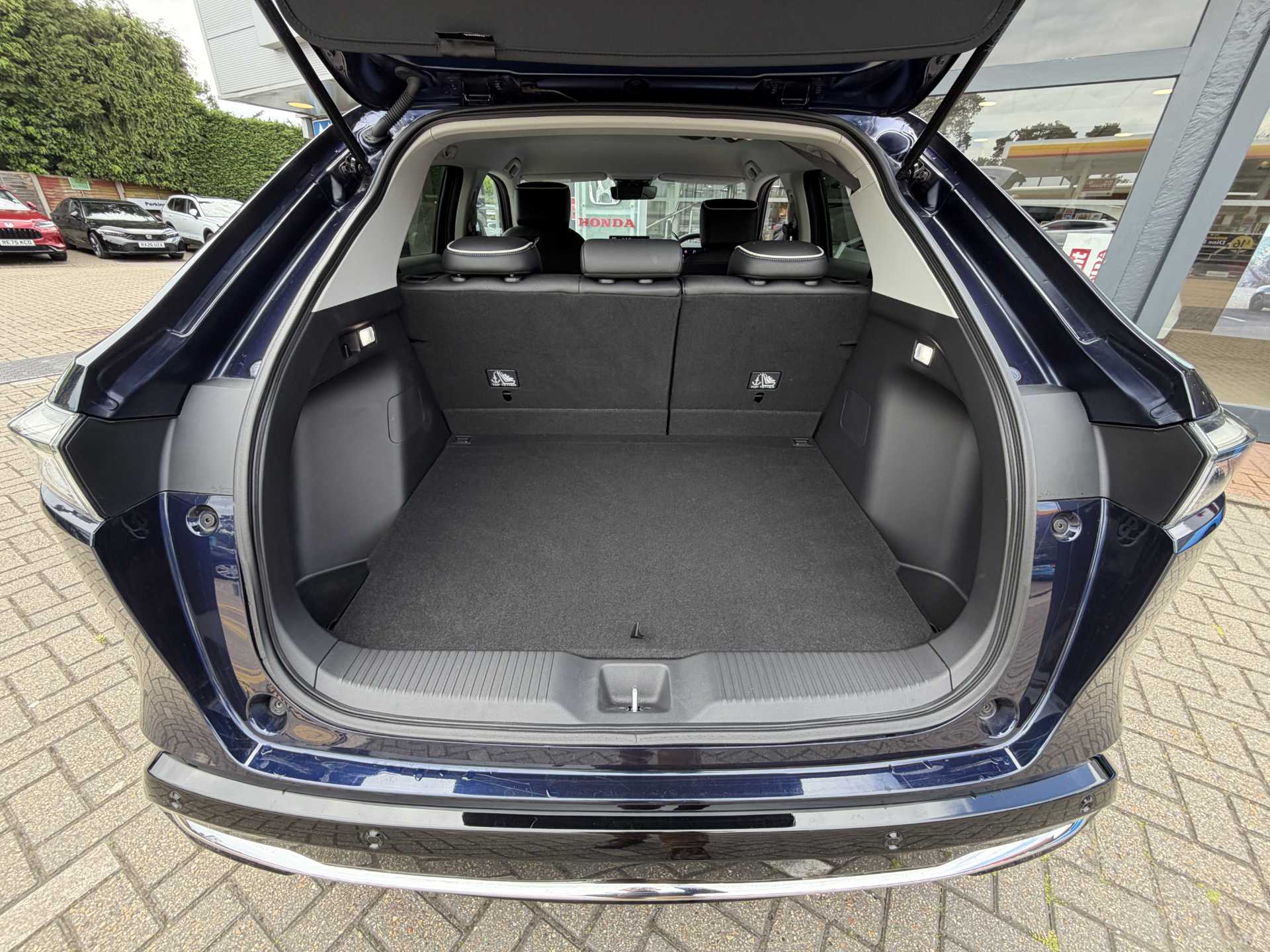 Honda e-Ny1 150kW Elegance 69kWh 5dr Auto - Image 13