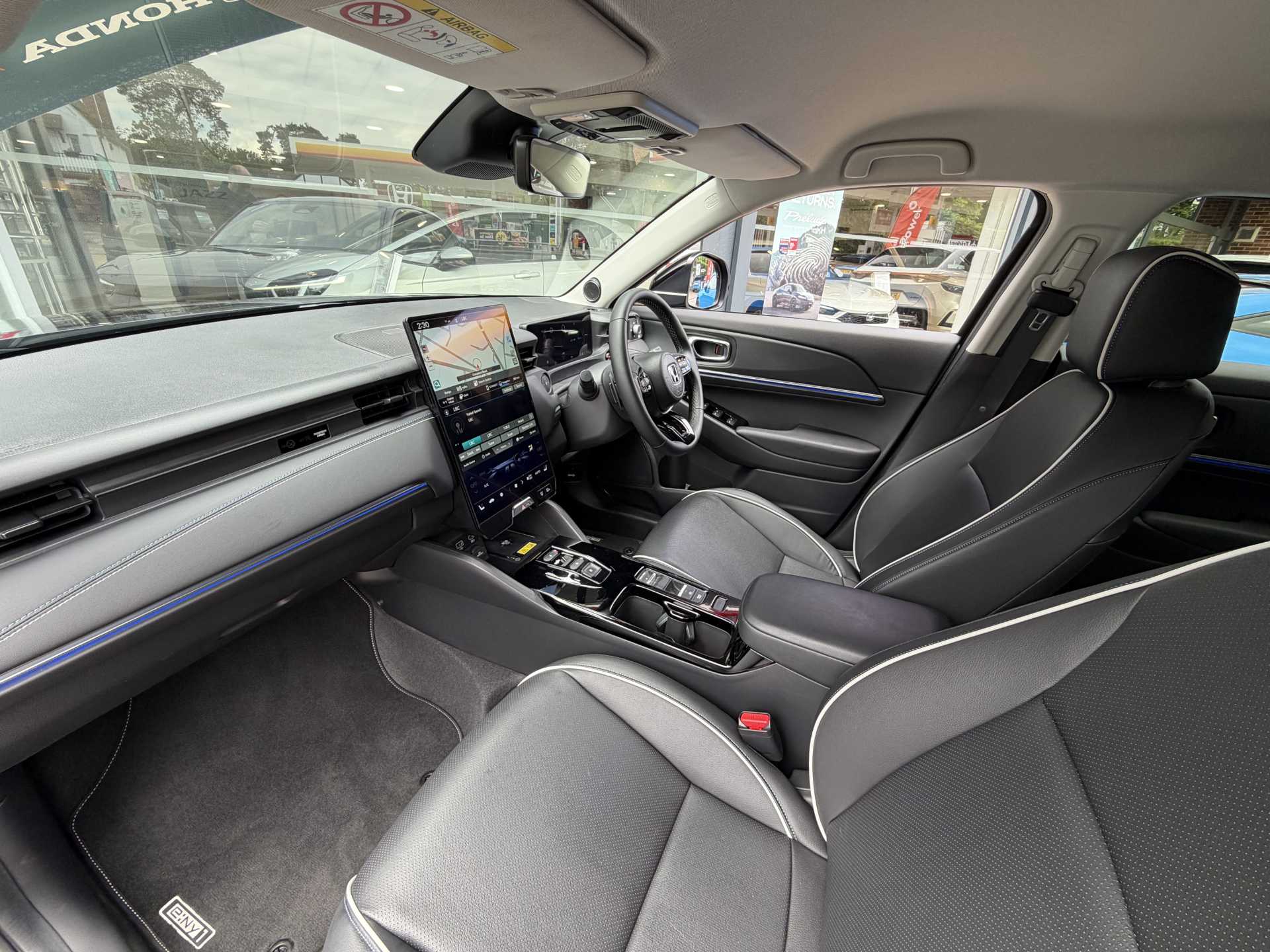 Honda e-Ny1 150kW Elegance 69kWh 5dr Auto - Image 2