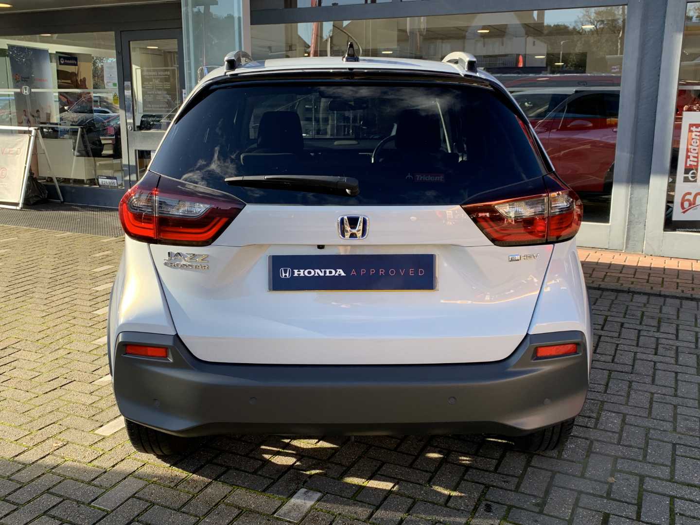 Honda JAZZ 1.5 i-MMD Hybrid Crosstar EX 5dr eCVT - Image 7