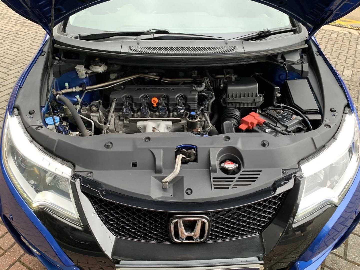 Honda CIVIC 1.8 i-VTEC SE Plus 5dr [Nav] - Image 20