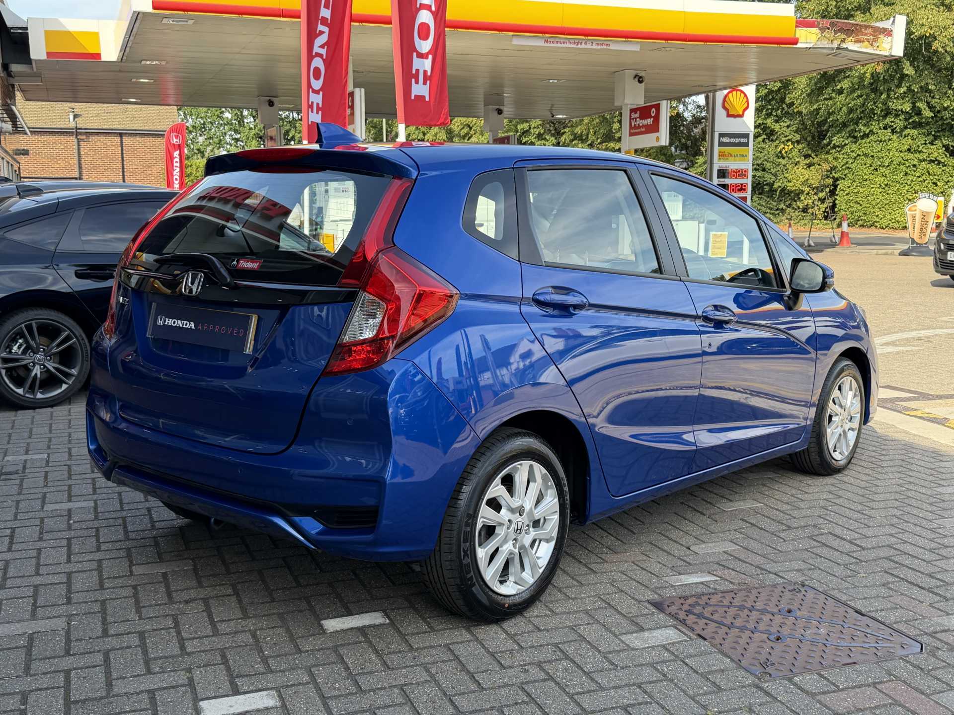 Honda Jazz 1.3 i-VTEC SE Navi 5dr CVT — image 12