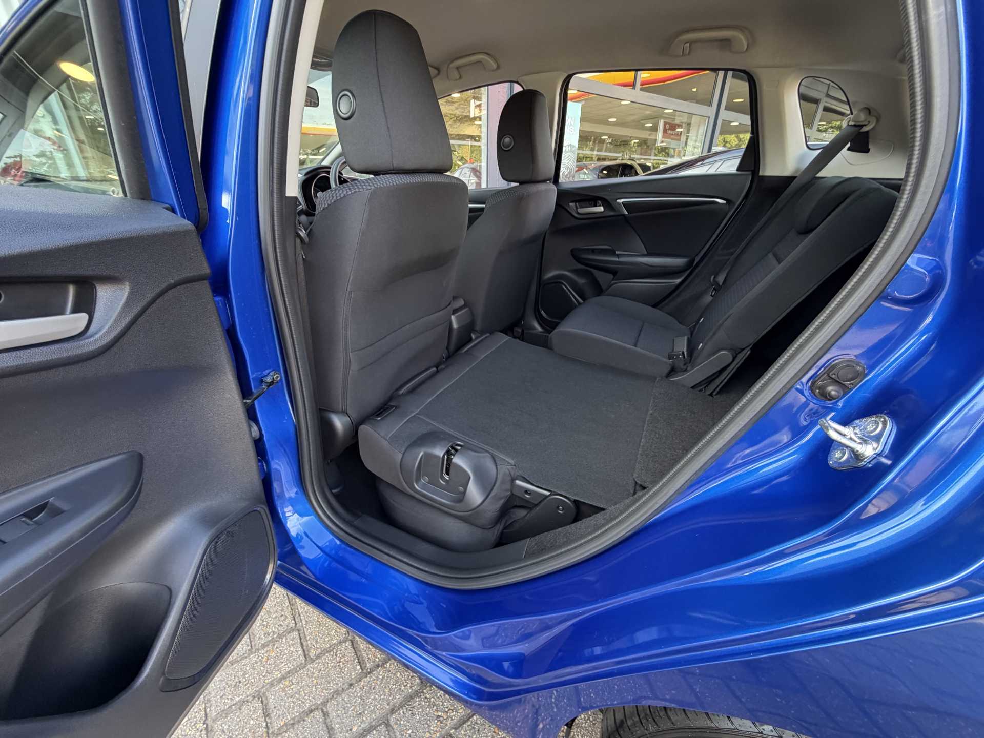 Honda Jazz 1.3 i-VTEC SE Navi 5dr CVT - Image 19
