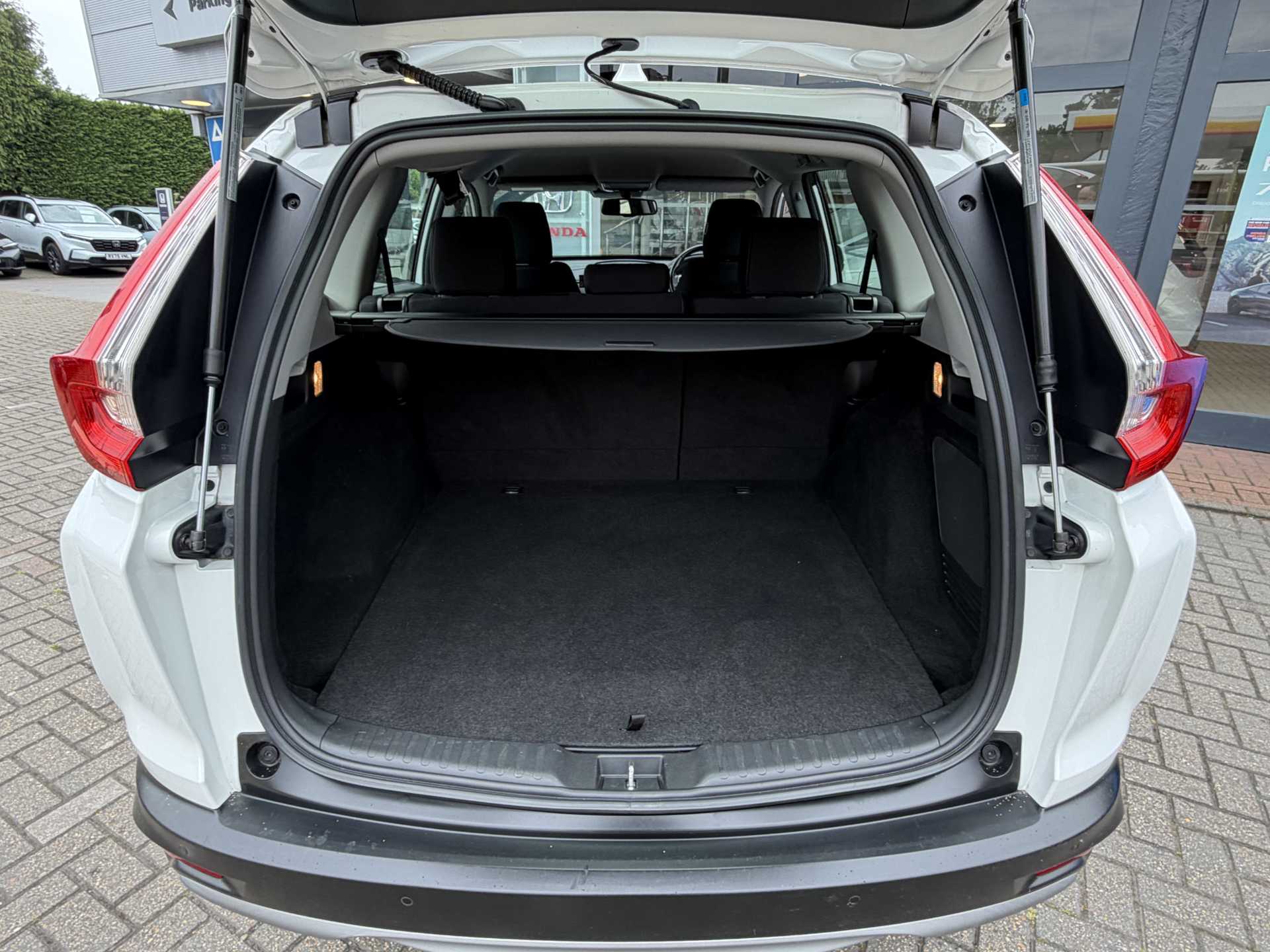 Honda CR-V 2.0 i-MMD Hybrid SE 2WD 5dr eCVT - Image 13