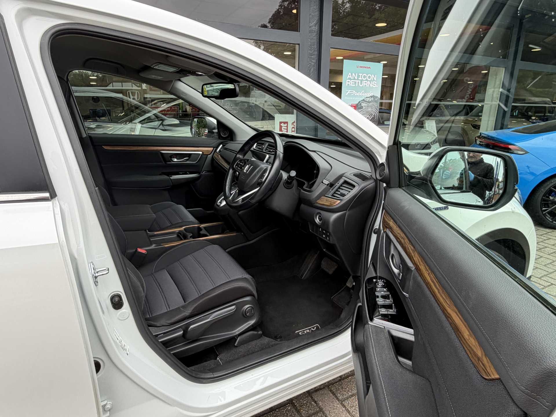 Honda CR-V 2.0 i-MMD Hybrid SE 2WD 5dr eCVT - Image 15