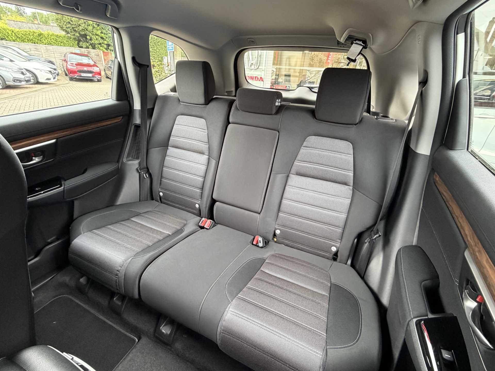 Honda CR-V 2.0 i-MMD Hybrid SE 2WD 5dr eCVT - Image 8