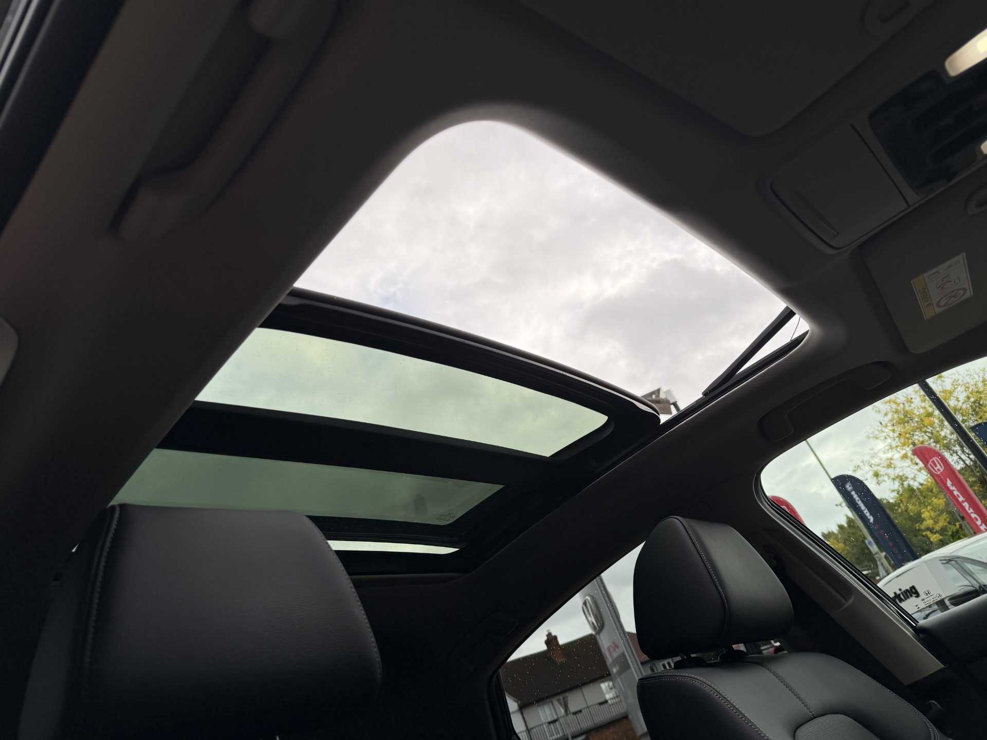 Honda Civic 2.0 eHEV Advance 5dr CVT - Image 18