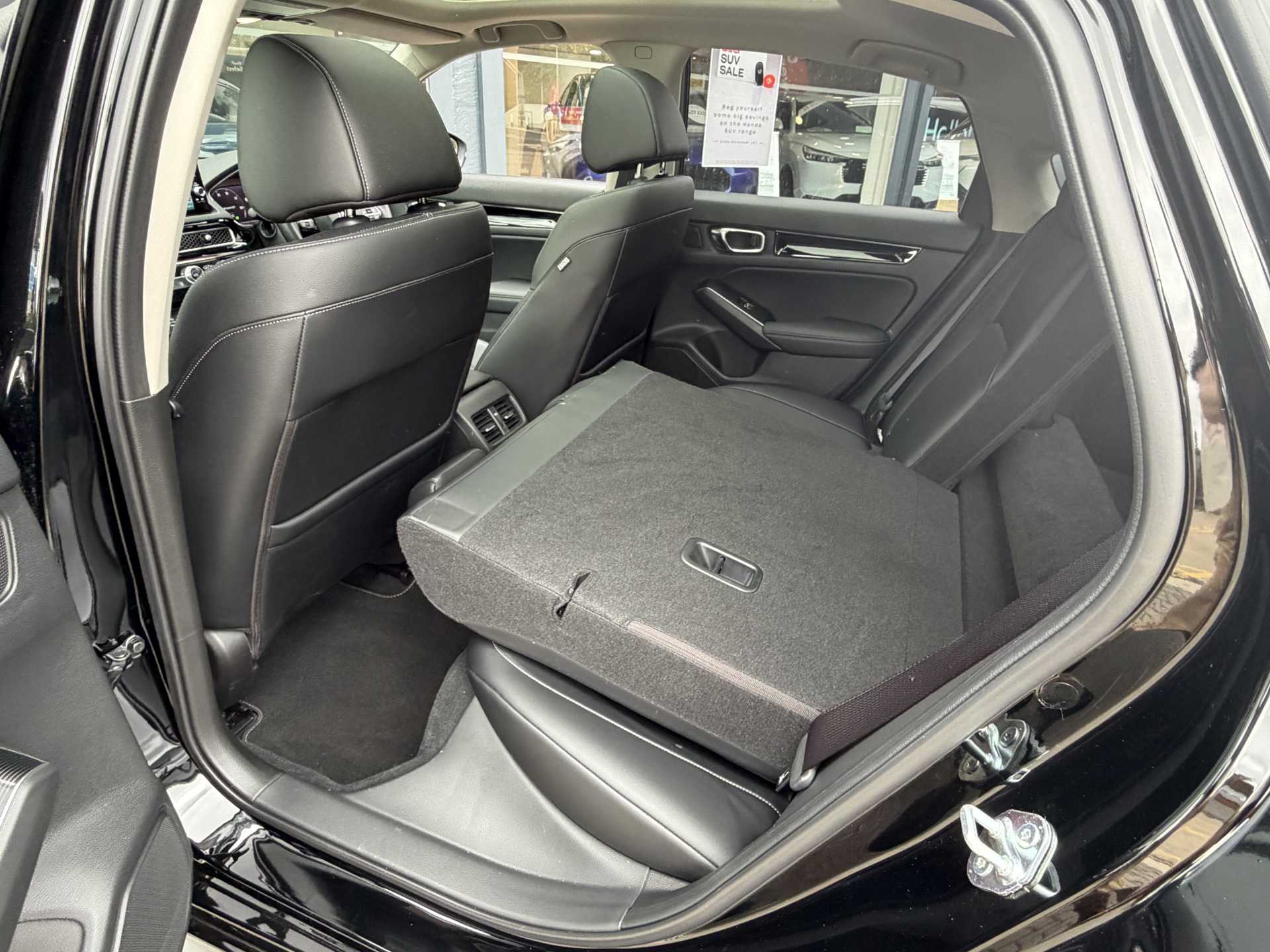 Honda Civic 2.0 eHEV Advance 5dr CVT - Image 19