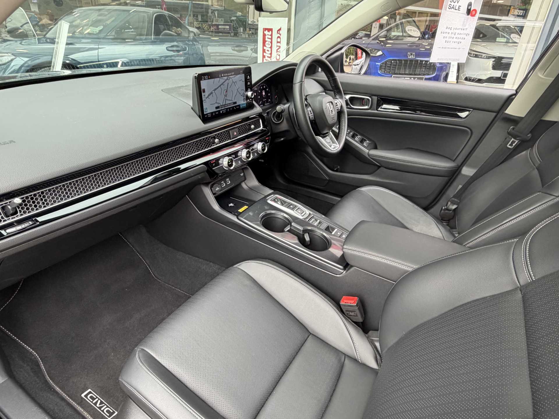 Honda Civic 2.0 eHEV Advance 5dr CVT - Image 2