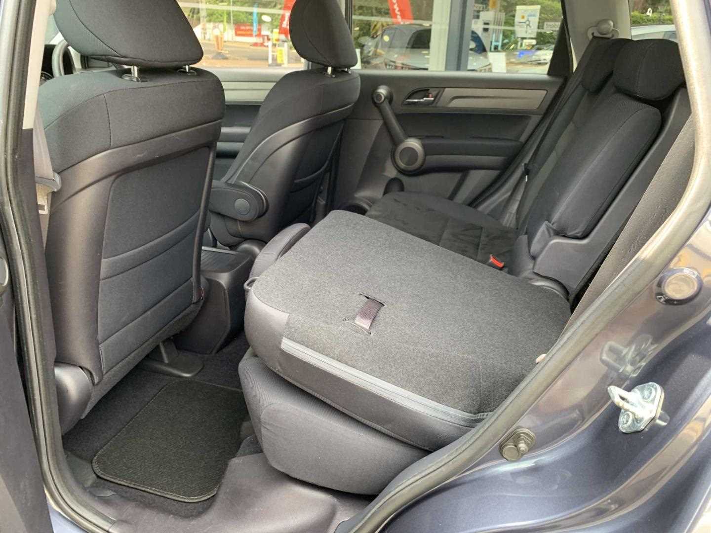 Honda CR-V 2.0 i-VTEC SE+ 5dr Auto - Image 17