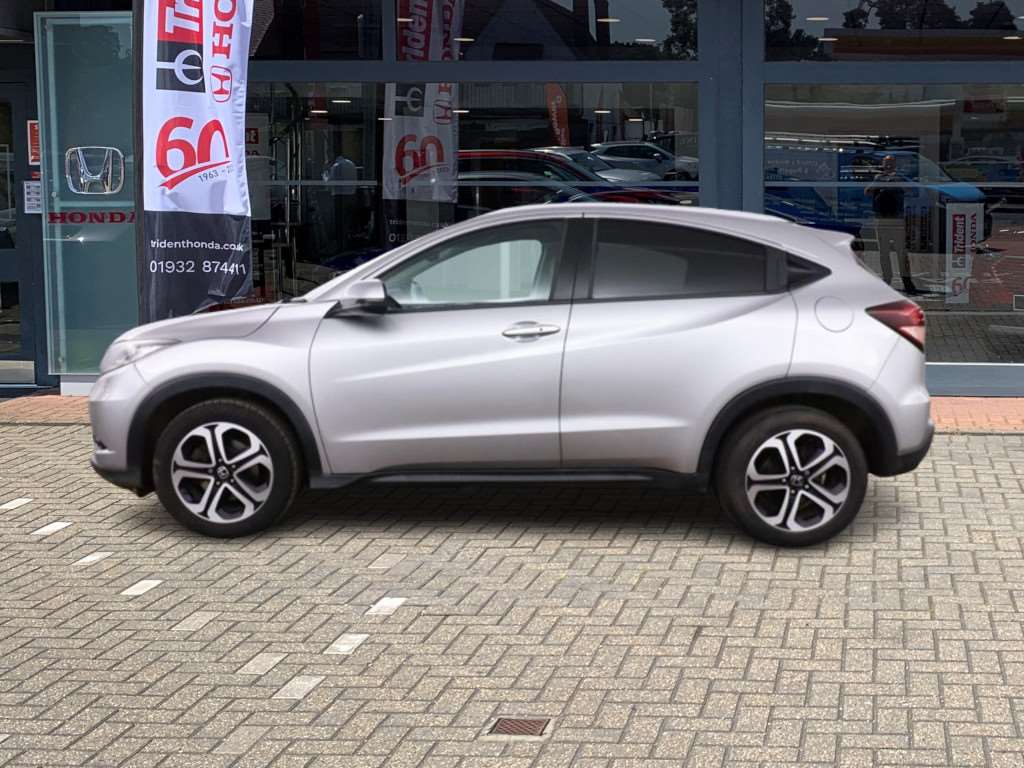 Honda HR-V 1.5 i-VTEC EX CVT 5dr - Image 11