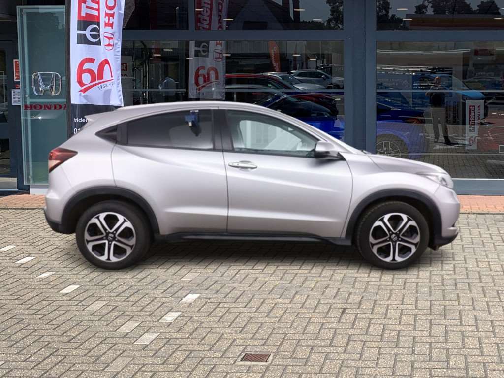 Honda HR-V 1.5 i-VTEC EX CVT 5dr - Image 5