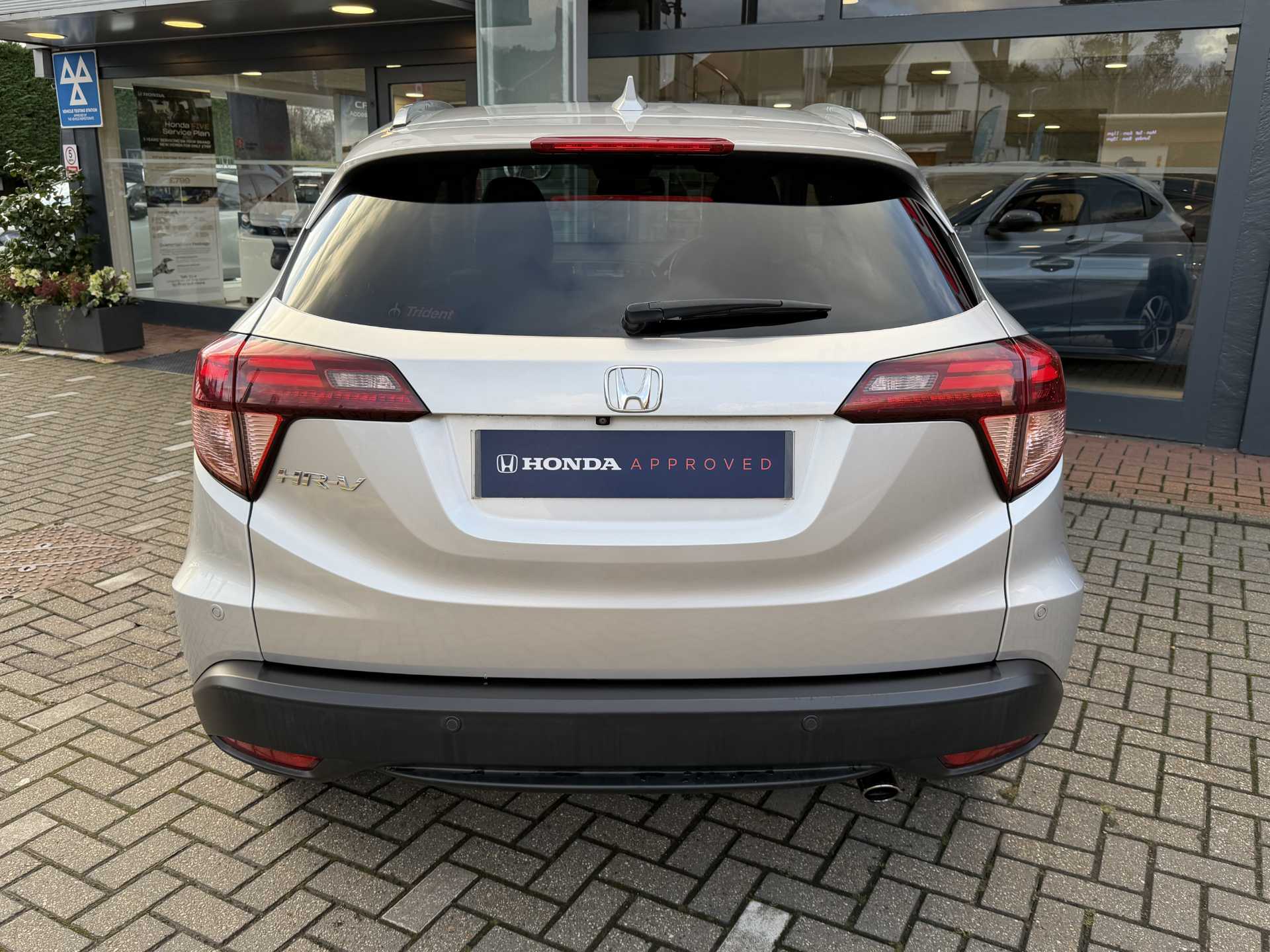 Honda HR-V 1.5 i-VTEC EX CVT 5dr - Image 7