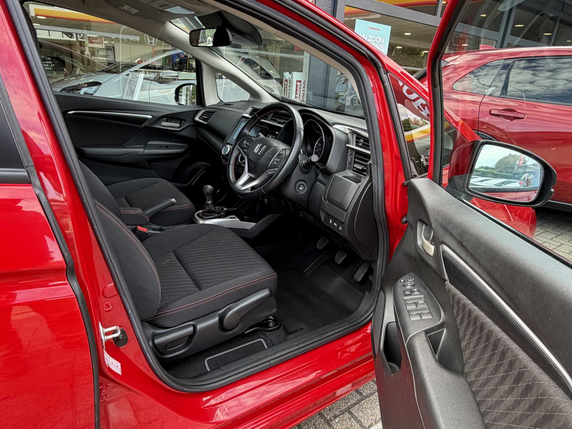 Honda Jazz 1.5 i-VTEC Sport 5dr - Image 15