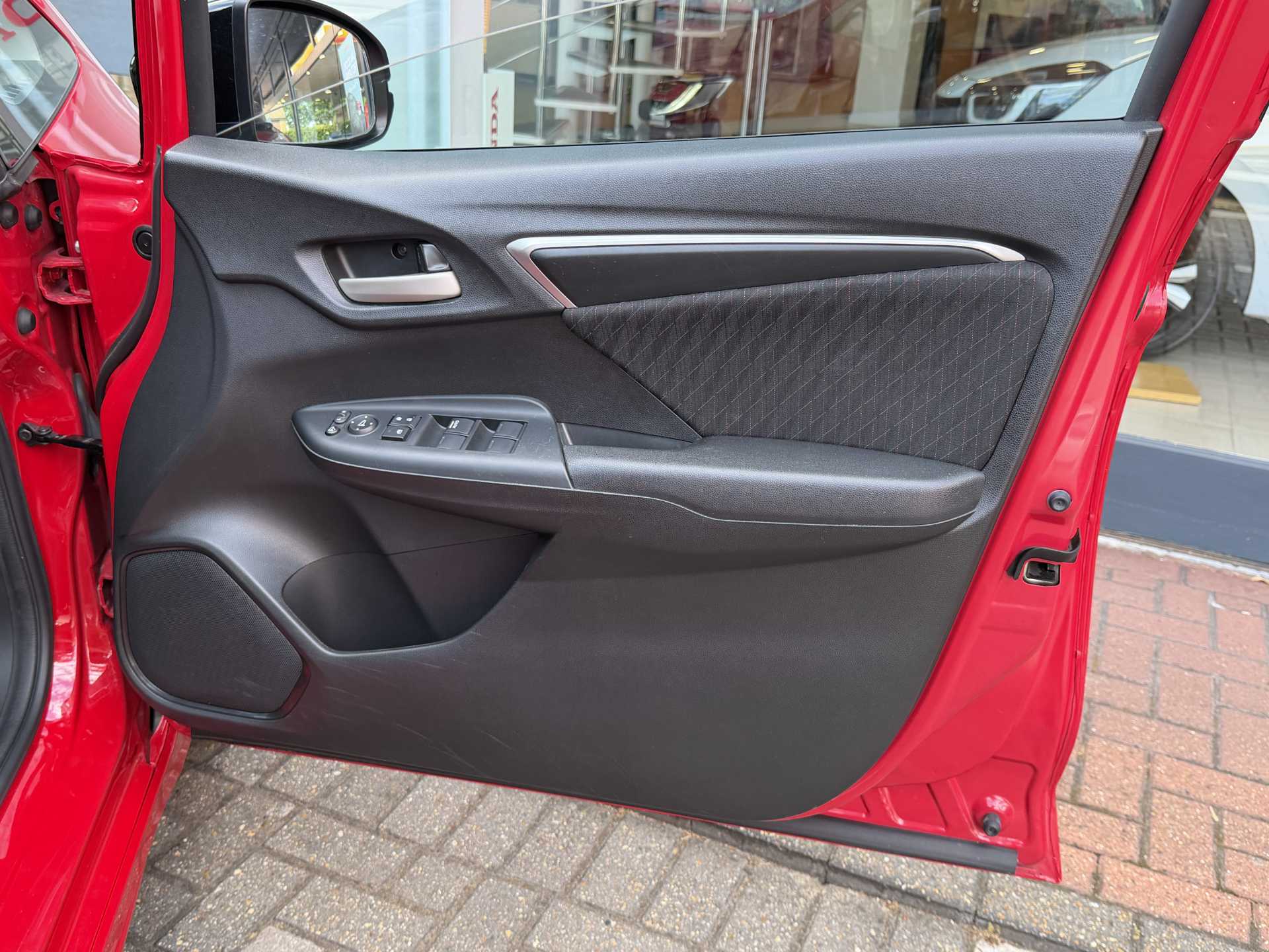 Honda Jazz 1.5 i-VTEC Sport 5dr - Image 17