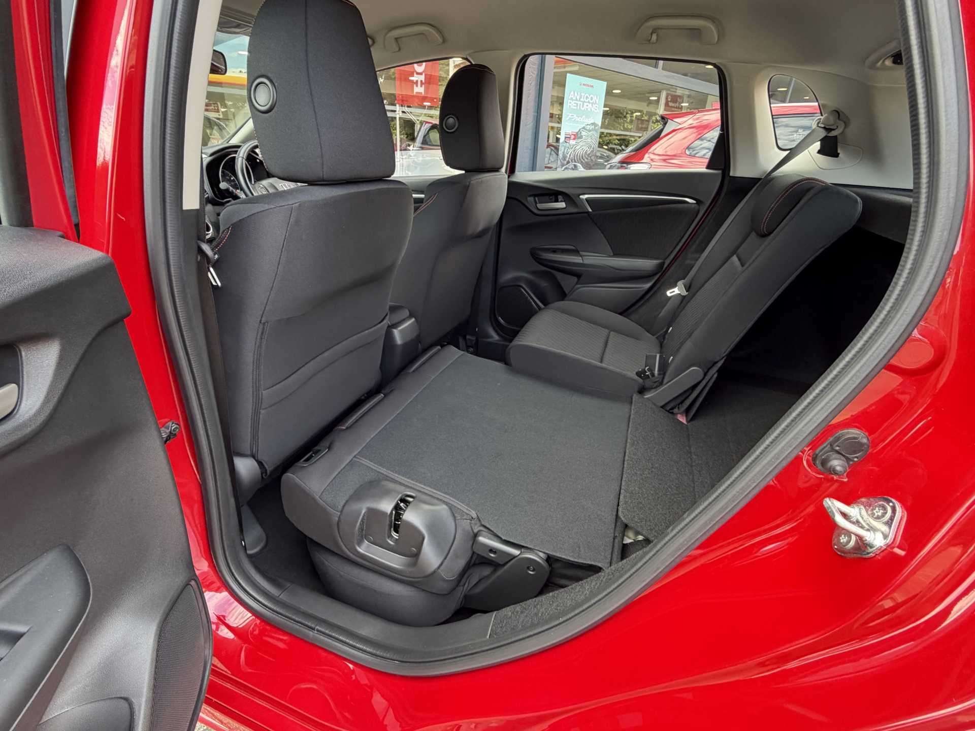 Honda Jazz 1.5 i-VTEC Sport 5dr - Image 19