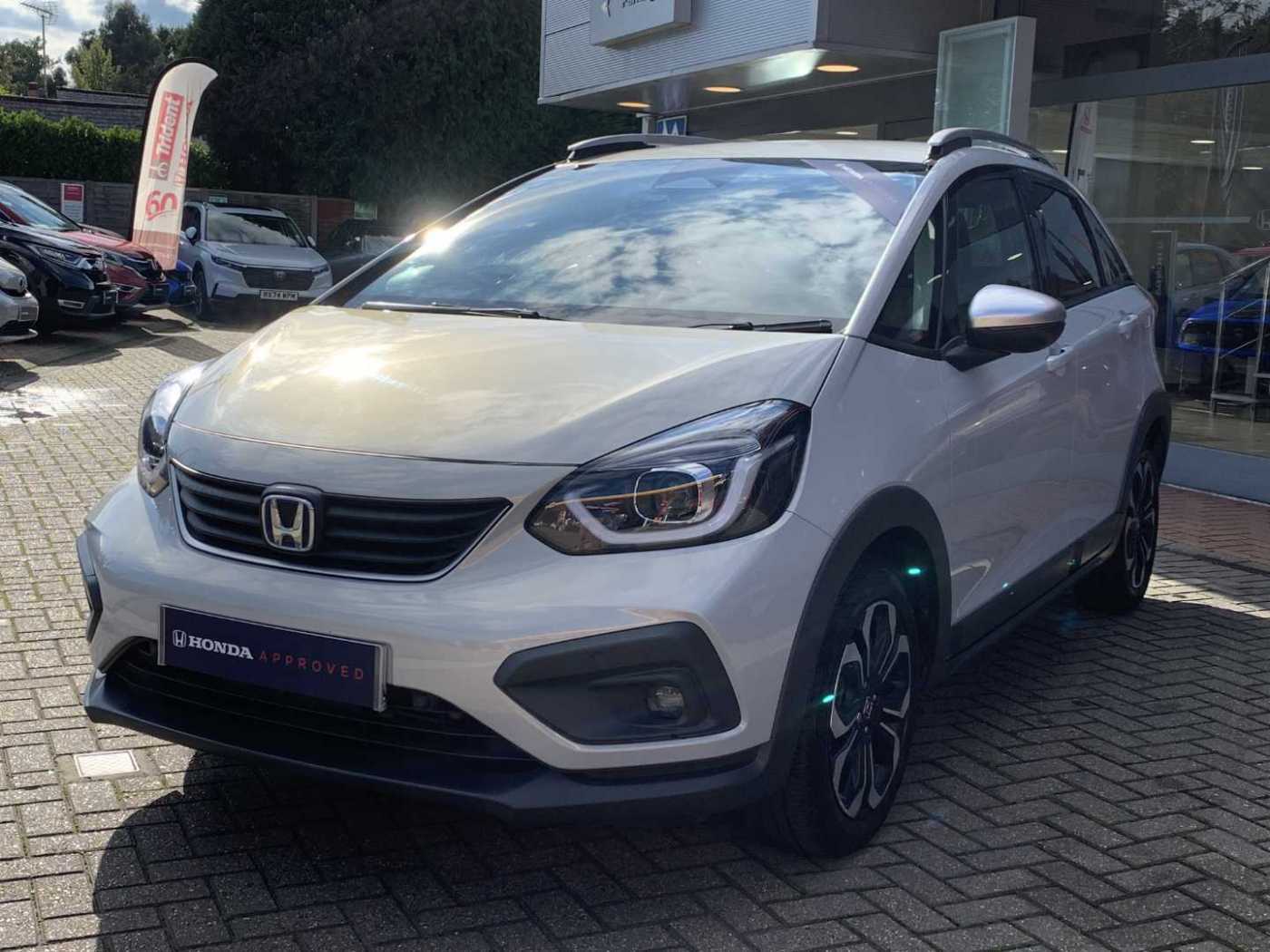 Honda Jazz 1.5 i-MMD Hybrid Crosstar EX 5dr eCVT - Image 10