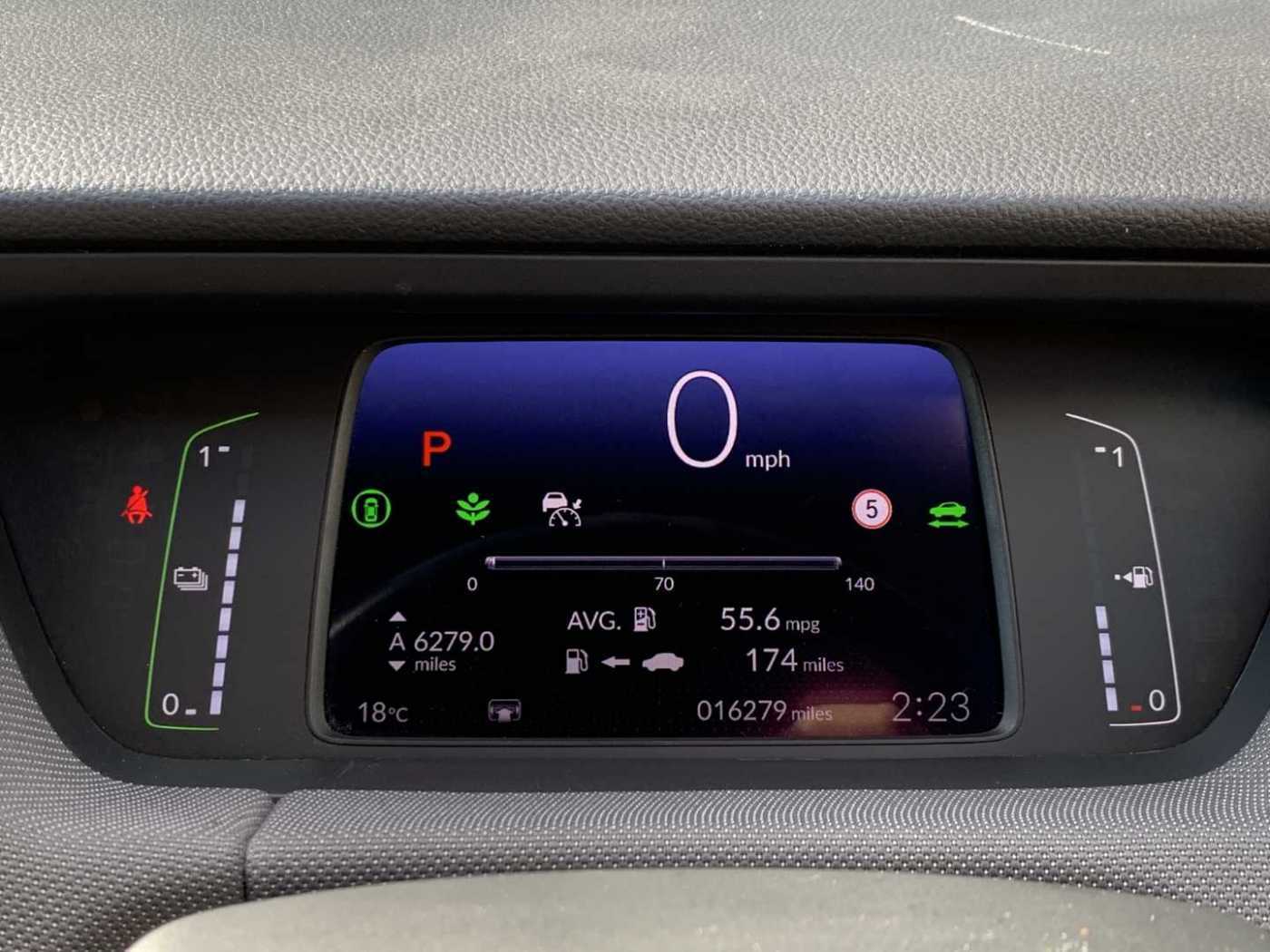 Honda Jazz 1.5 i-MMD Hybrid Crosstar EX 5dr eCVT - Image 11