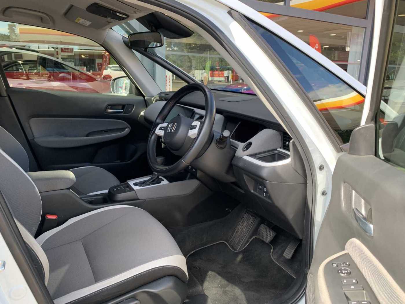 Honda Jazz 1.5 i-MMD Hybrid Crosstar EX 5dr eCVT - Image 15
