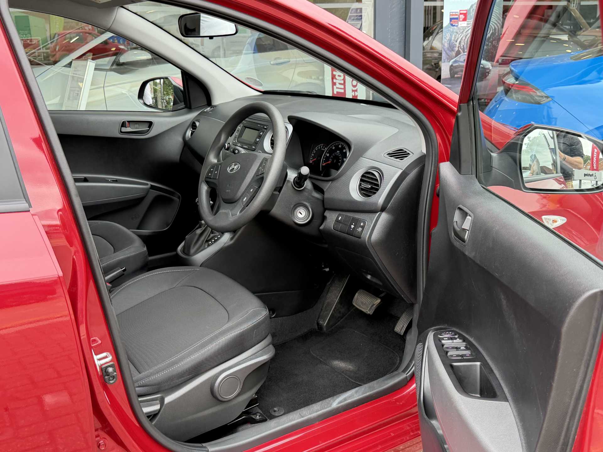 Hyundai I10 1.2 SE 5dr Auto - Image 15