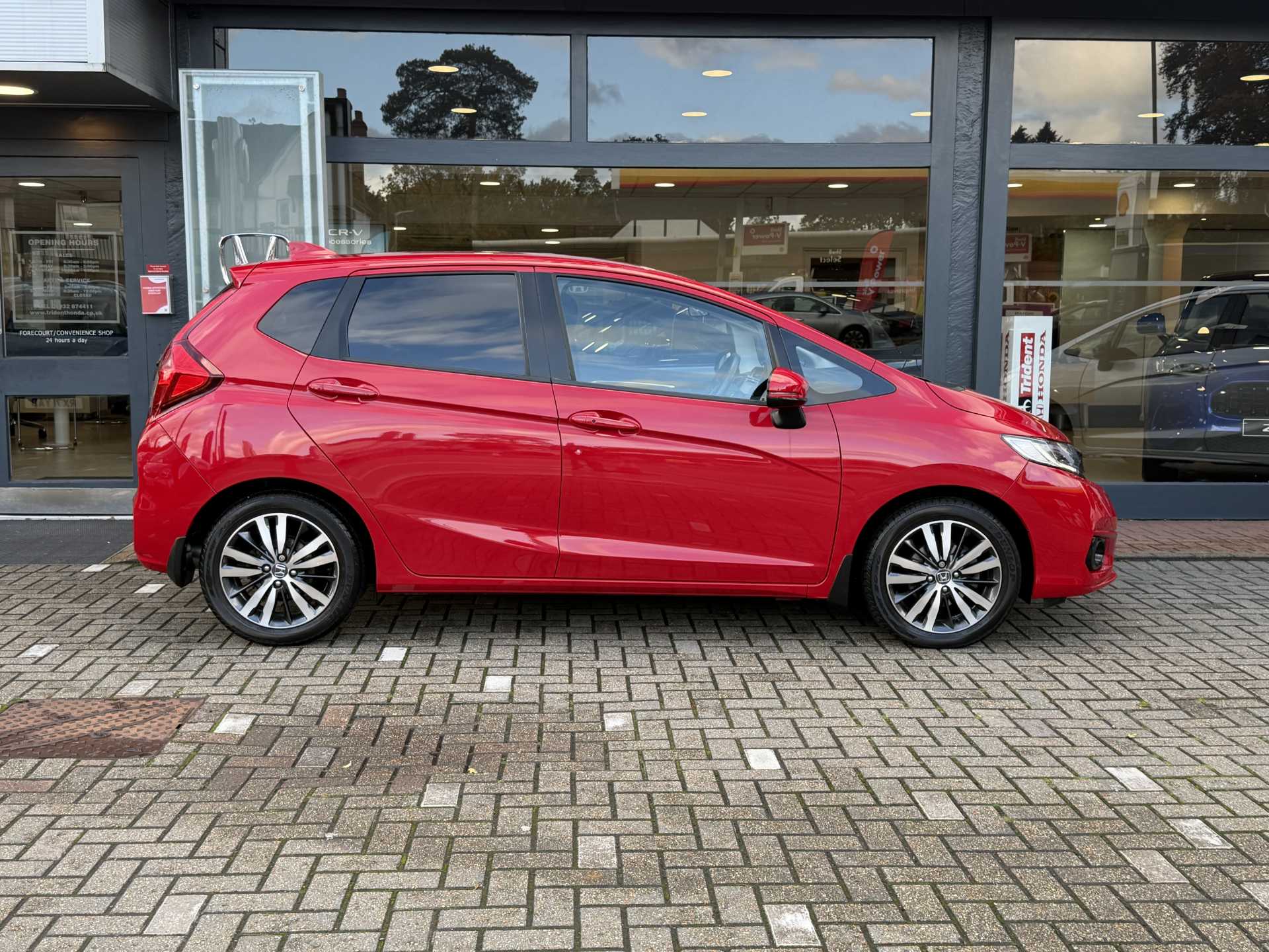 Honda Jazz 1.3 i-VTEC EX Navi 5dr CVT - Image 5