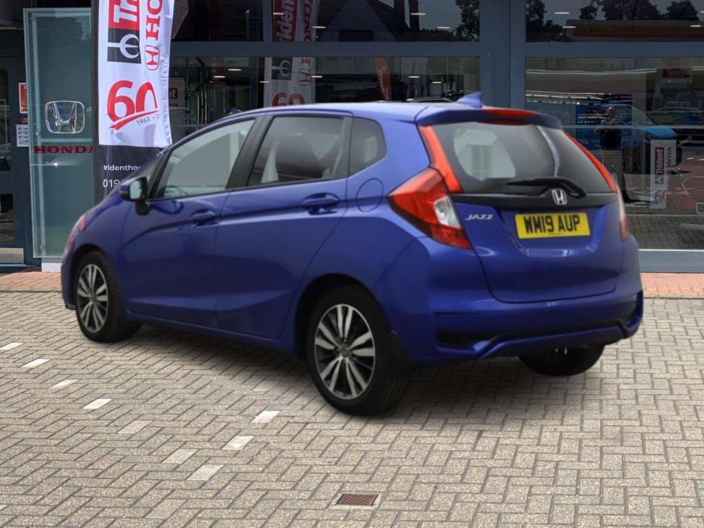 Honda Jazz 1.3 i-VTEC EX 5dr - Image 3