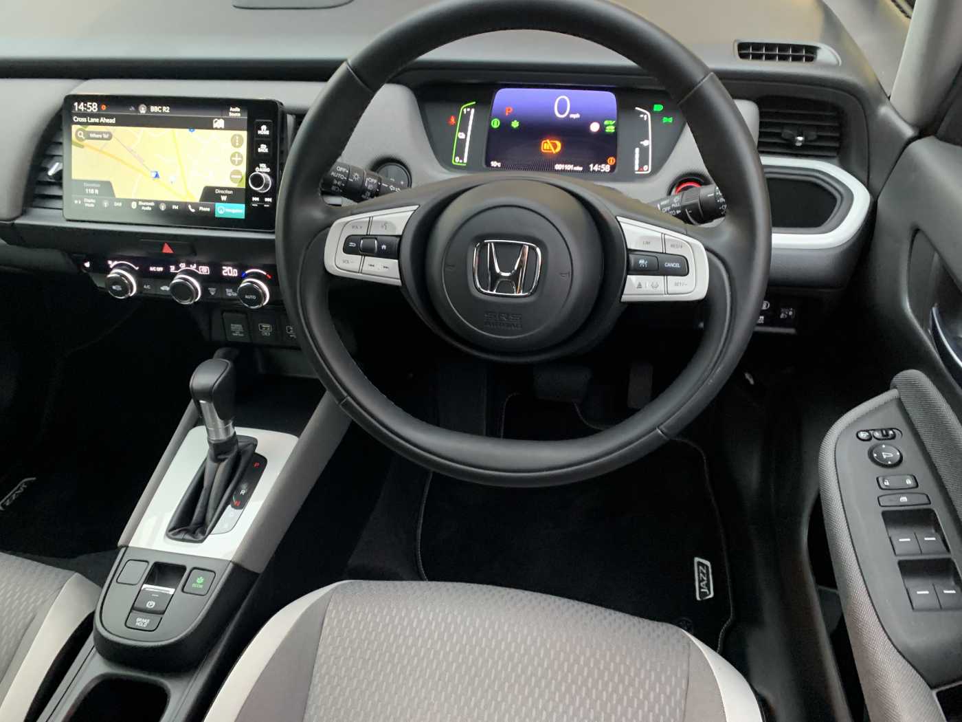 Honda Jazz 1.5 i-MMD Hybrid Crosstar EX 5dr eCVT - Image 18