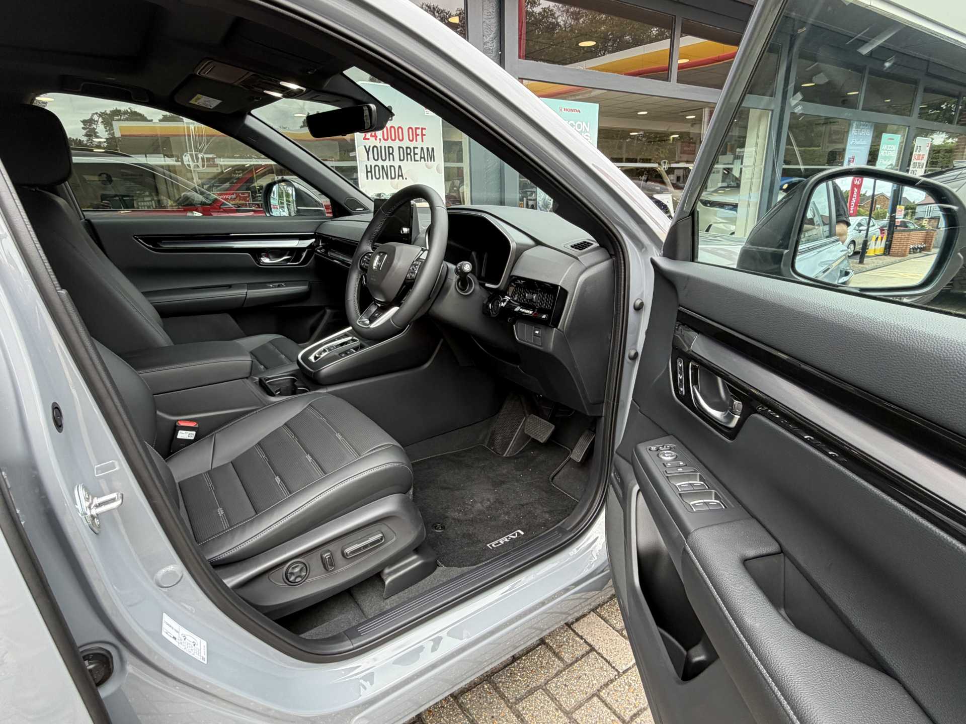 Honda CR-V 2.0 eHEV Advance 5dr eCVT — image 15
