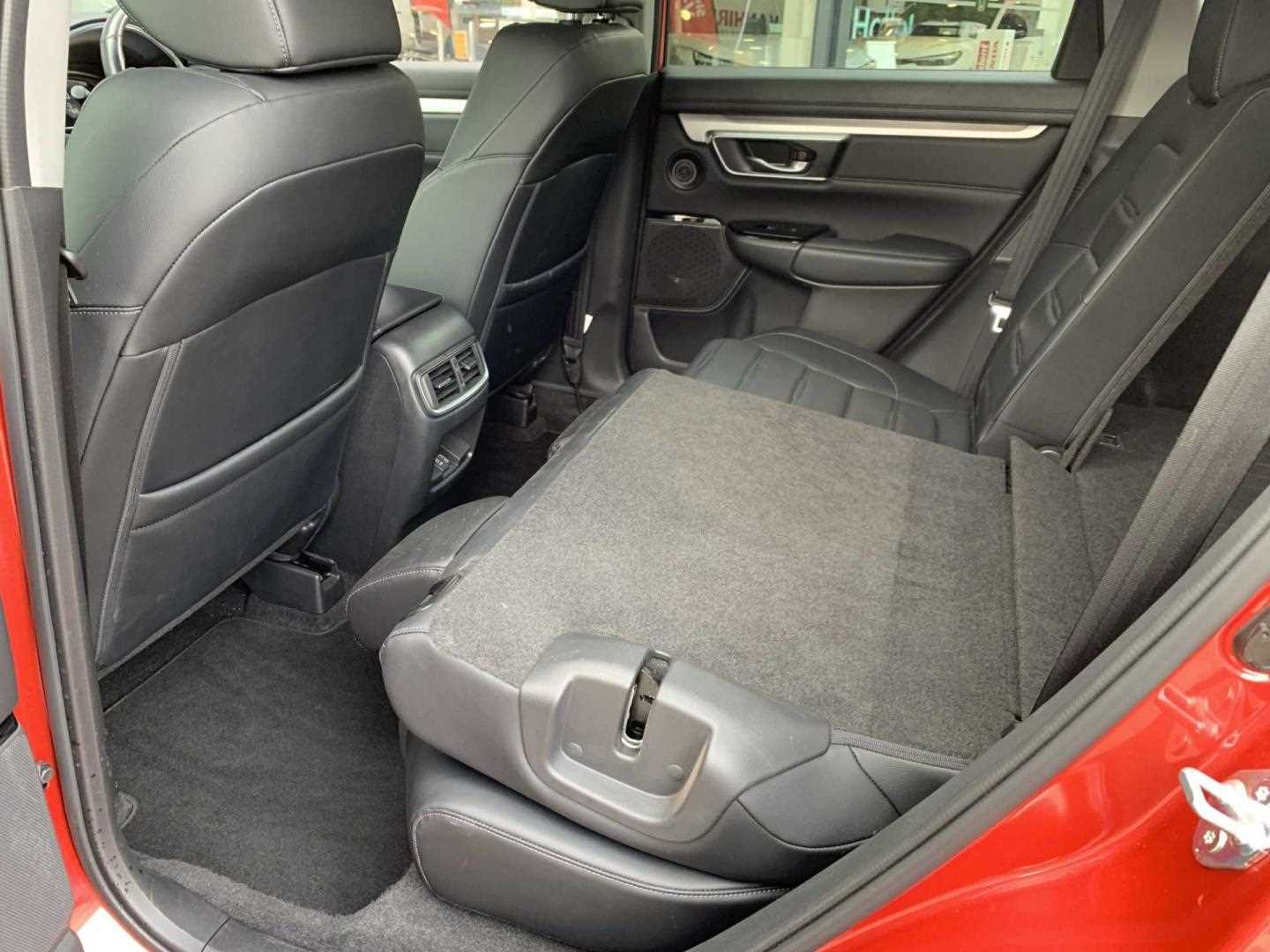 Honda CR-V 2.0 i-MMD Hybrid EX 5dr eCVT - Image 19