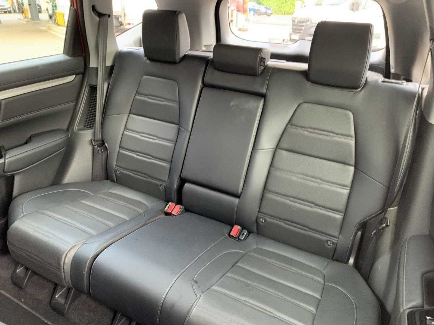 Honda CR-V 2.0 i-MMD Hybrid EX 5dr eCVT - Image 8