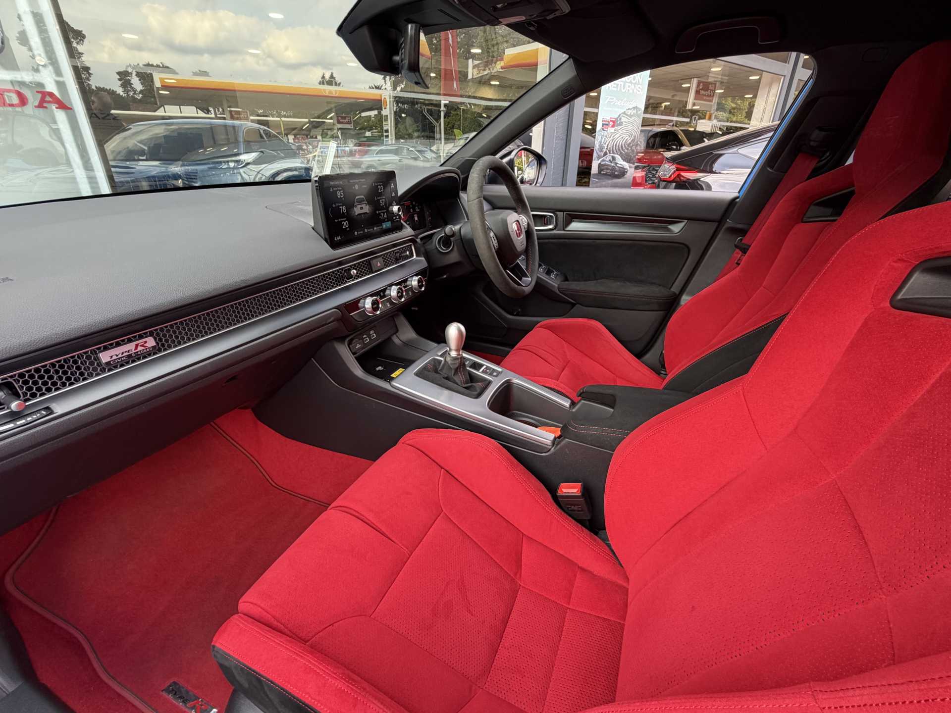 Honda Civic 2.0 VTEC Turbo Type R 5dr - Image 2
