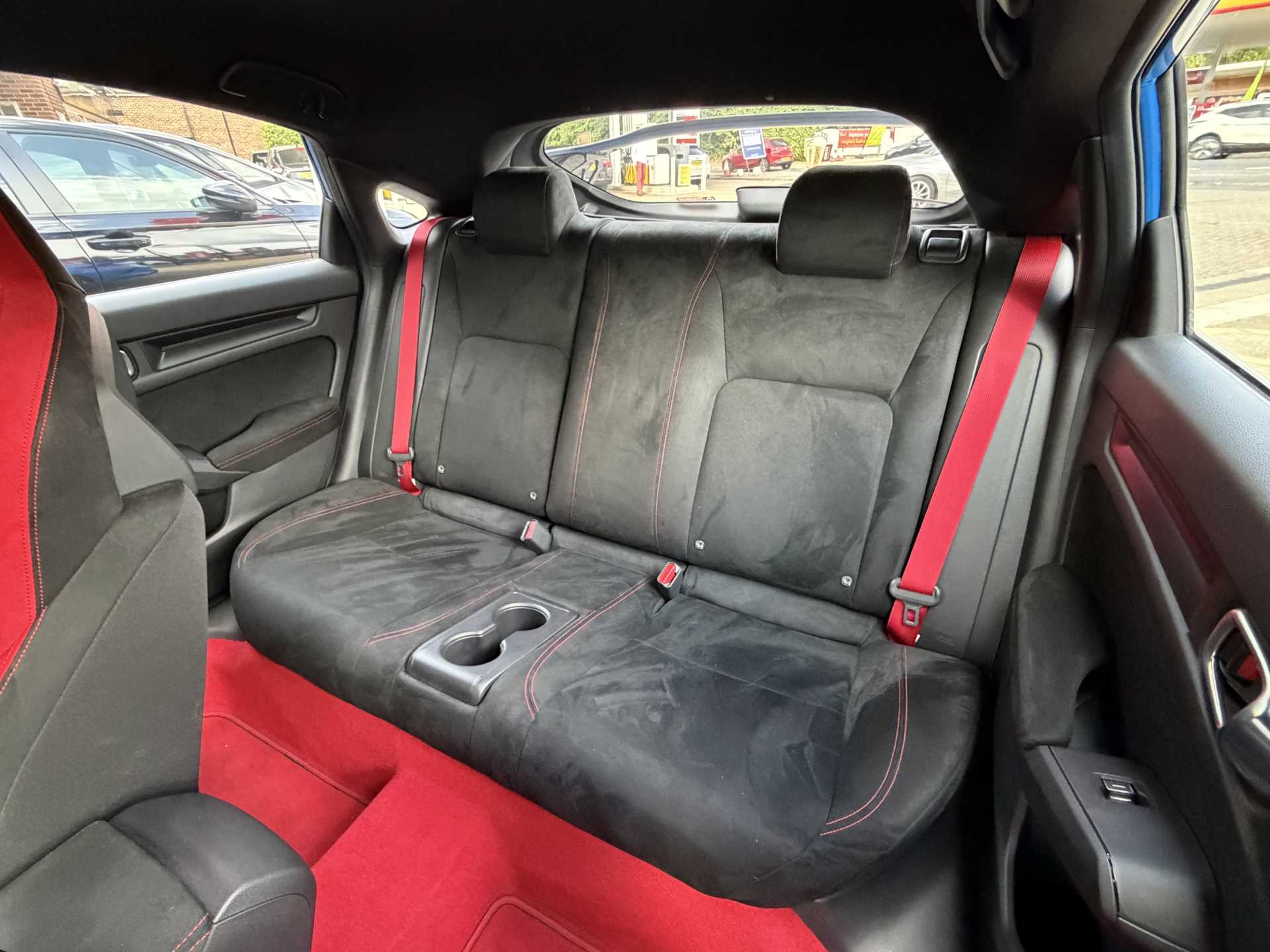 Honda Civic 2.0 VTEC Turbo Type R 5dr — image 8