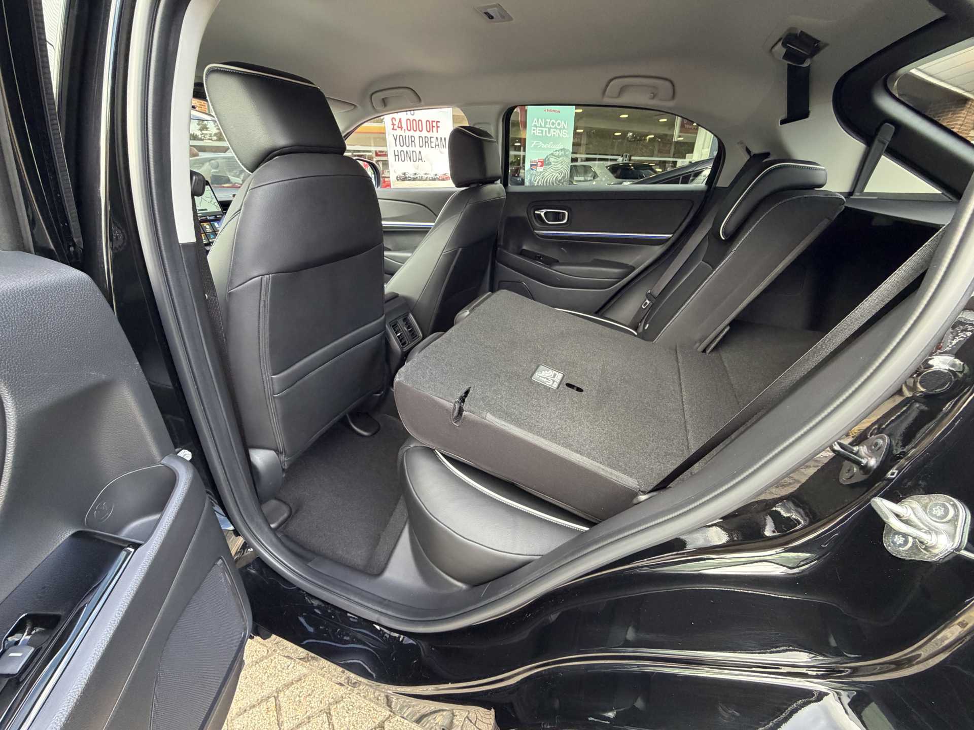 Honda e-Ny1 150kW Elegance 69kWh 5dr Auto — image 19