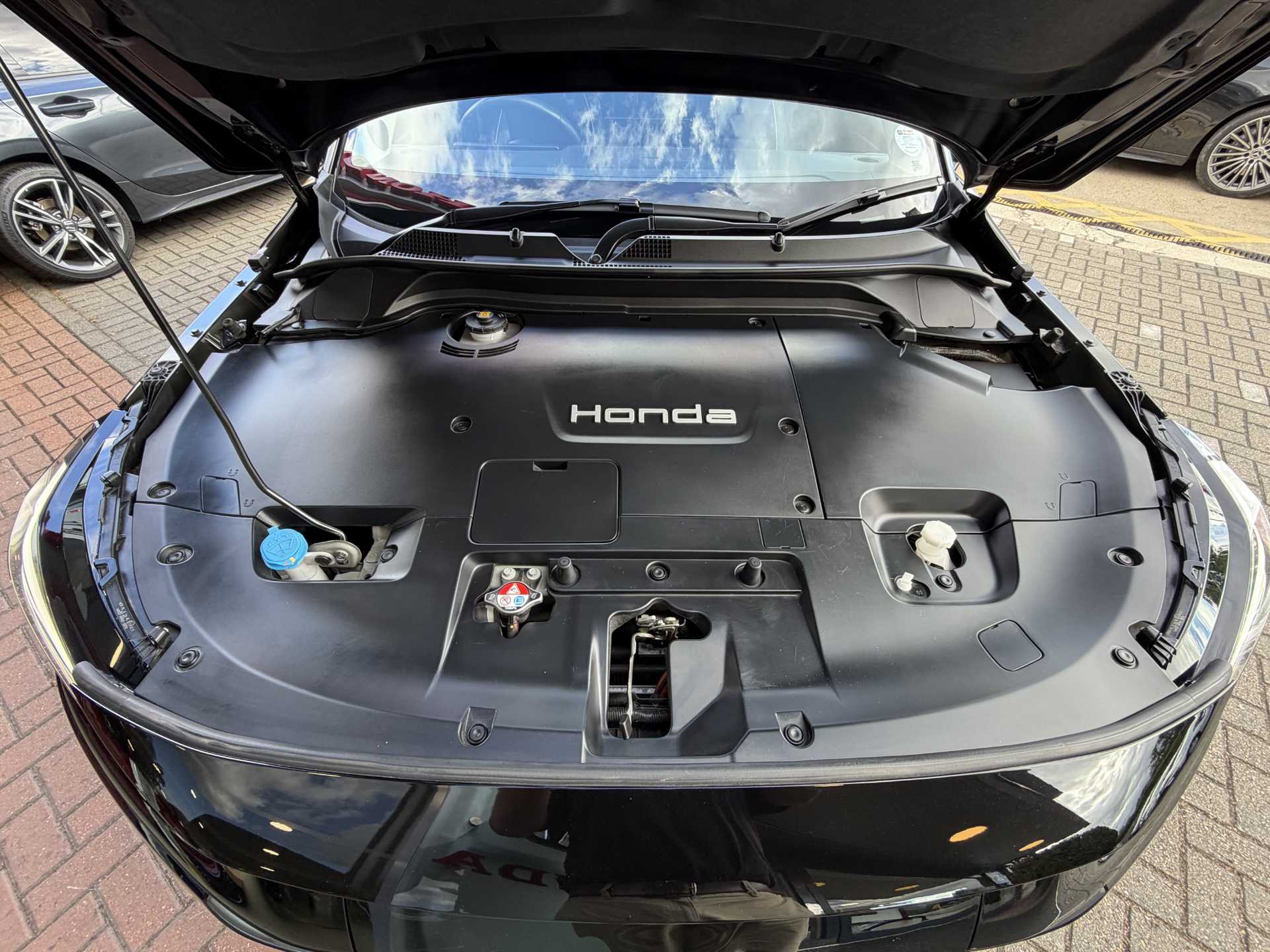Honda e-Ny1 150kW Elegance 69kWh 5dr Auto — image 20
