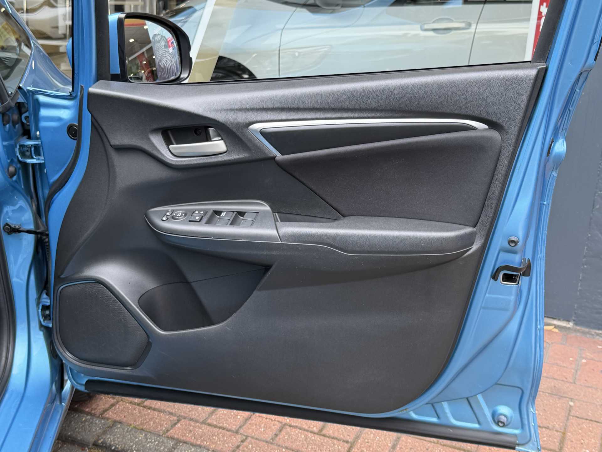 Honda Jazz 1.3 i-VTEC SE Navi 5dr CVT - Image 17