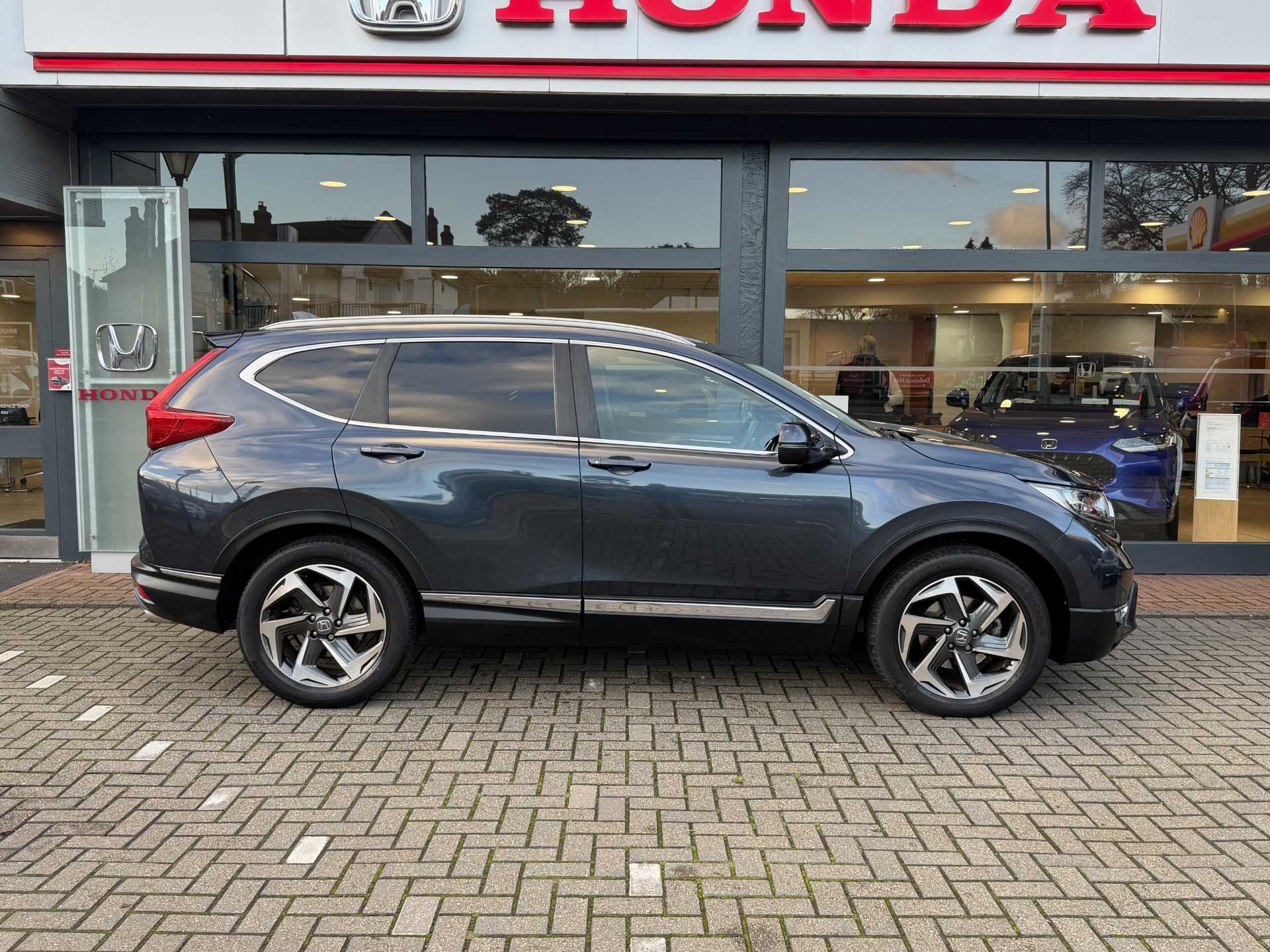 Honda CR-V 1.5 VTEC Turbo EX 5dr CVT - Image 5