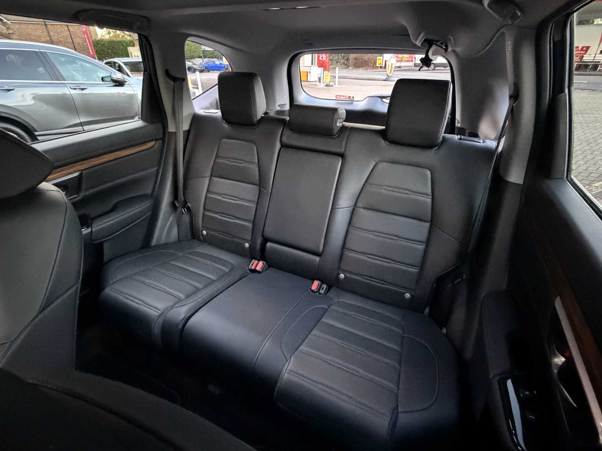 Honda CR-V 1.5 VTEC Turbo EX 5dr CVT - Image 8