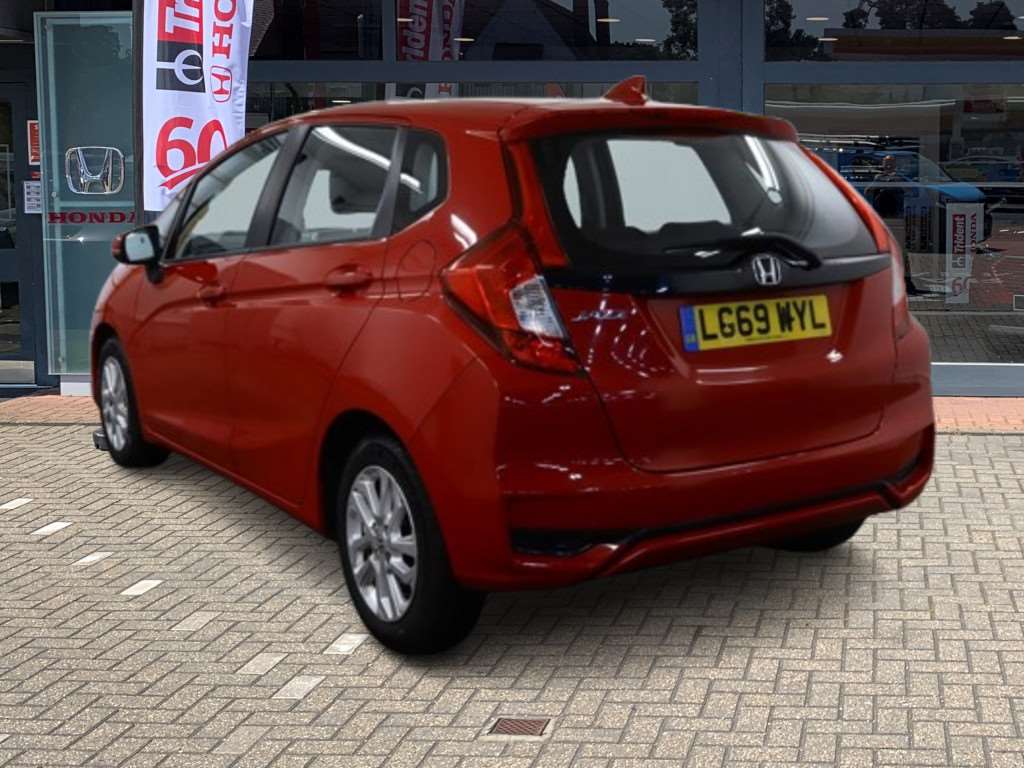 Honda Jazz 1.3 i-VTEC SE 5dr - Image 3