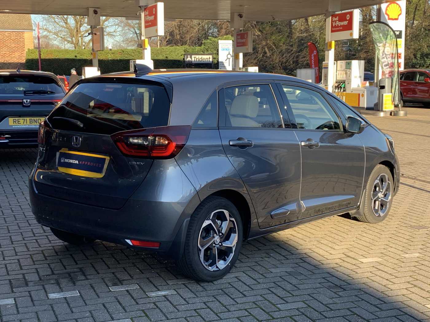 Honda Jazz 1.5 i-MMD Hybrid EX 5dr eCVT - Image 12
