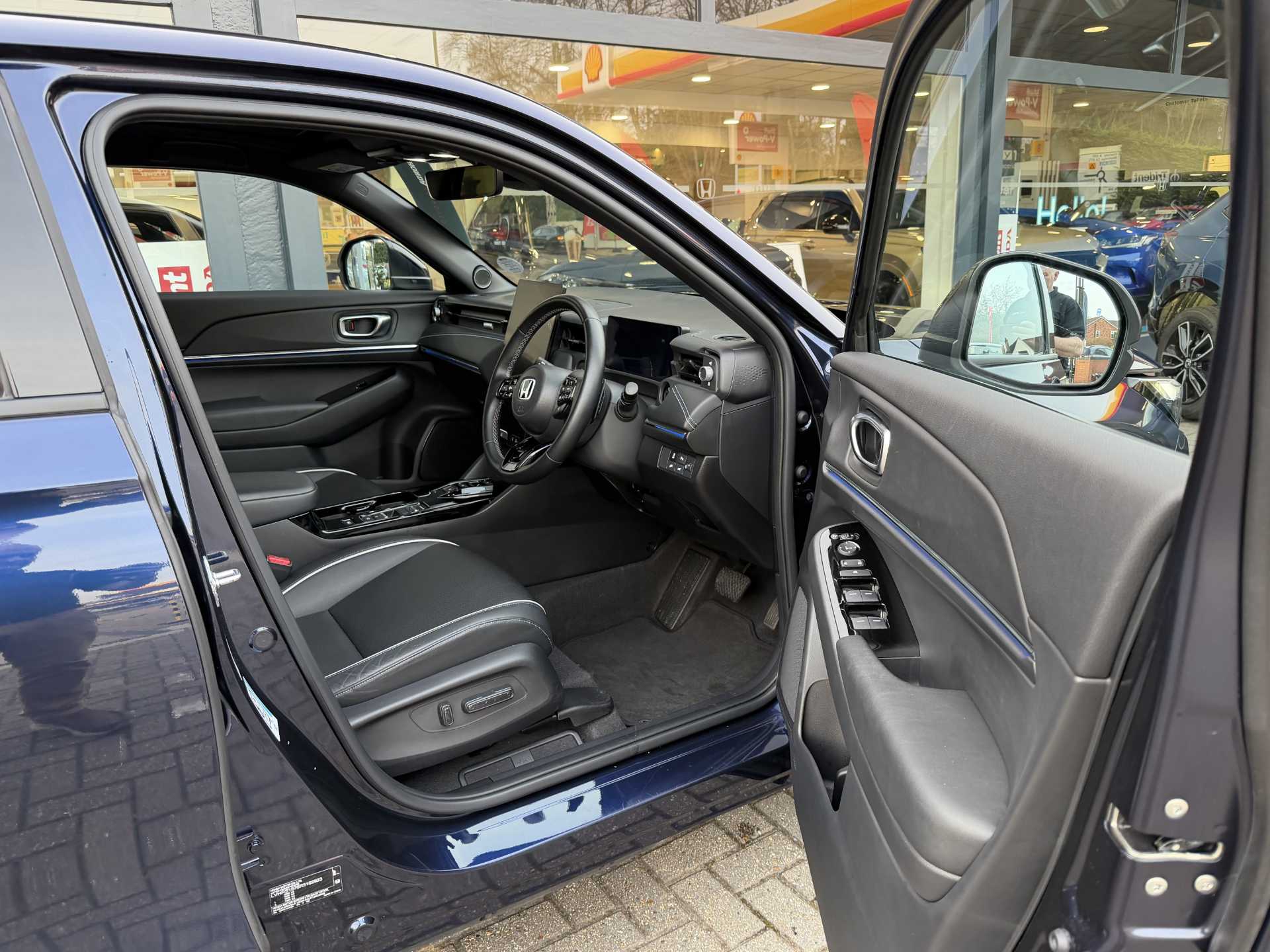 Honda e-Ny1 150kW Advance 69kWh 5dr Auto - Image 15