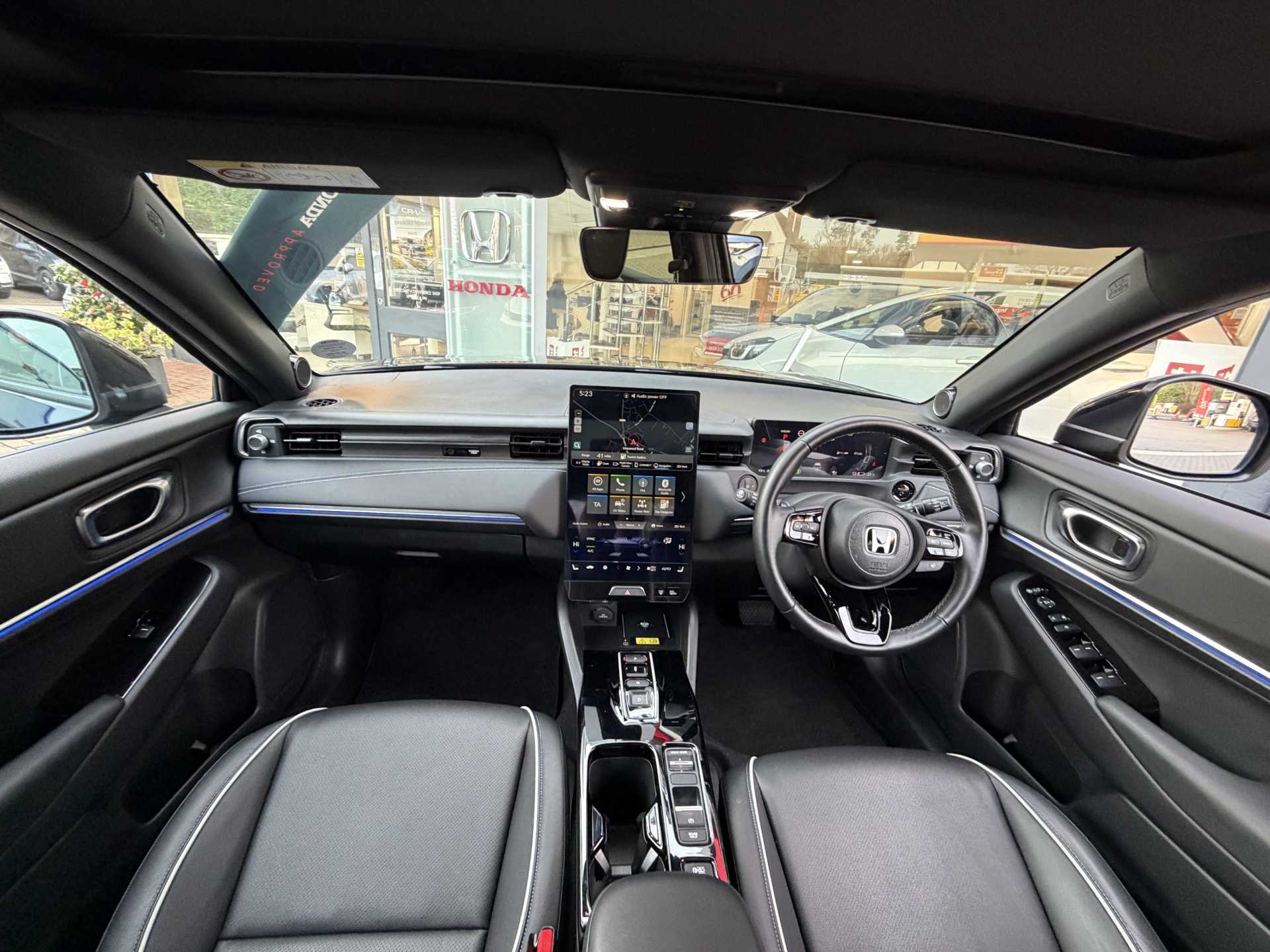 Honda e-Ny1 150kW Advance 69kWh 5dr Auto - Image 4