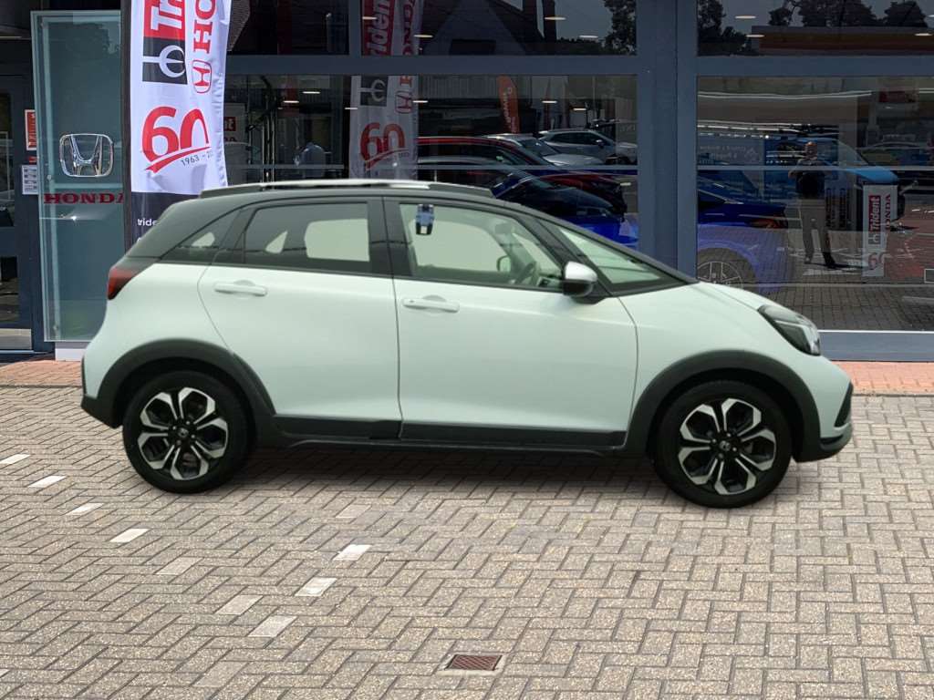 Honda Jazz 1.5 i-MMD Hybrid Crosstar EX 5dr eCVT - Image 5