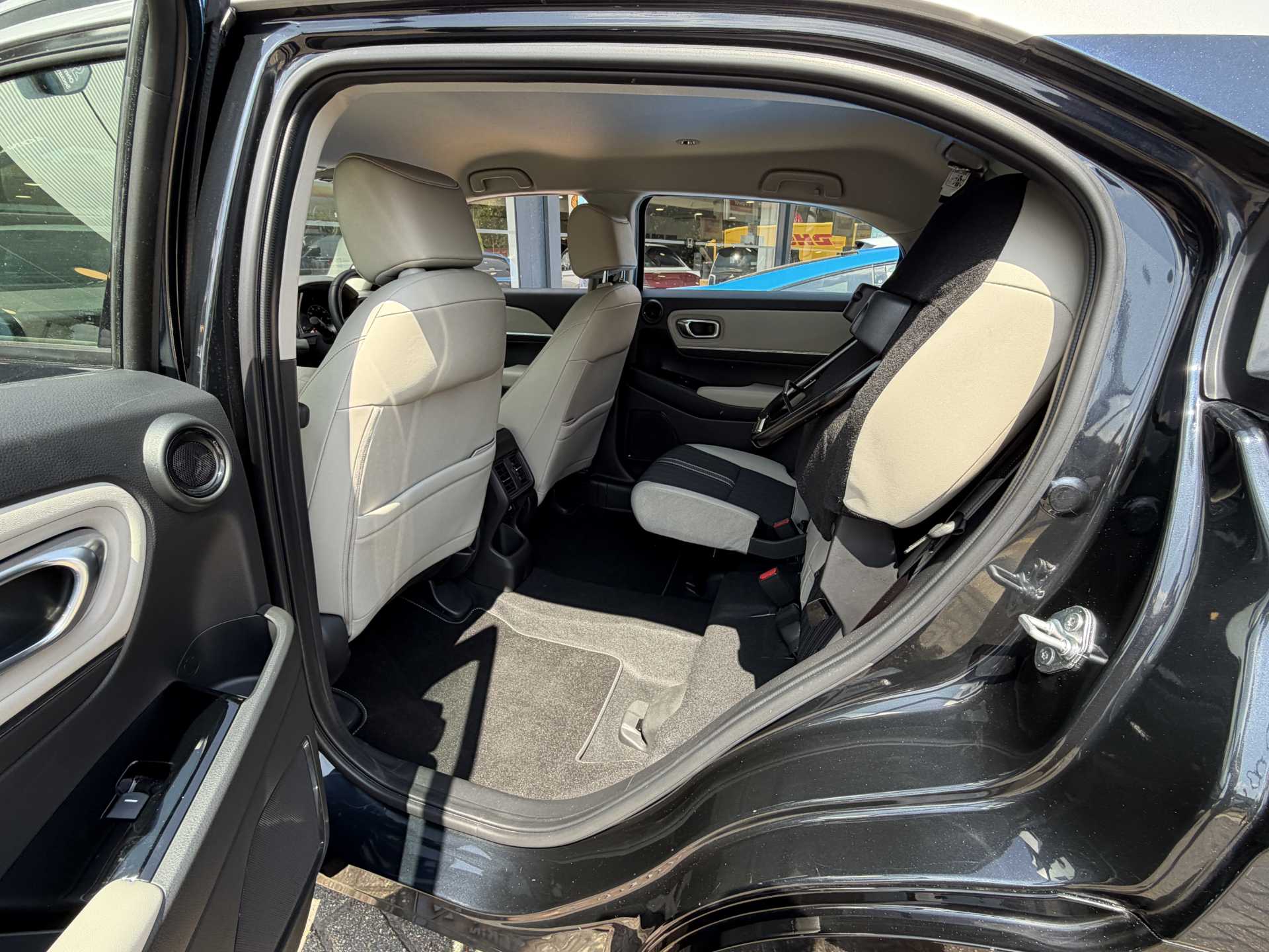 Honda HR-V 1.5 eHEV Advance Style 5dr CVT - Image 18
